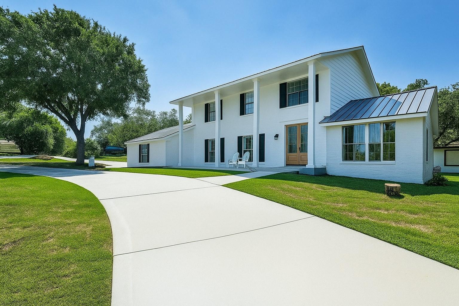 608 Sombrero DR