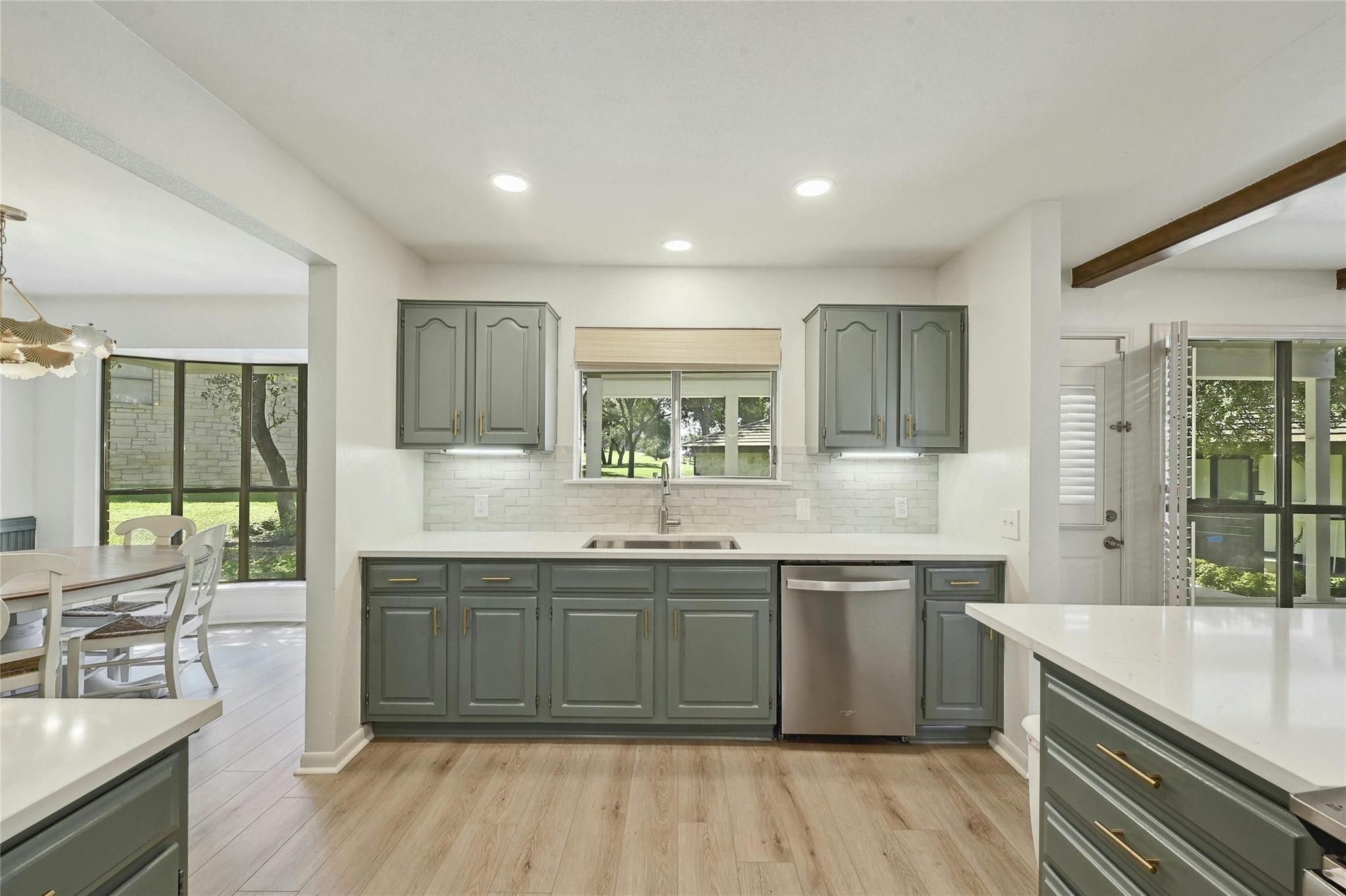 608 Sombrero DR