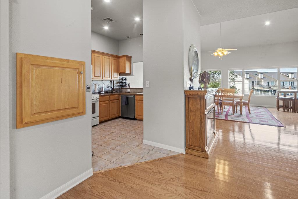 5900 W Fm 2147 # 106