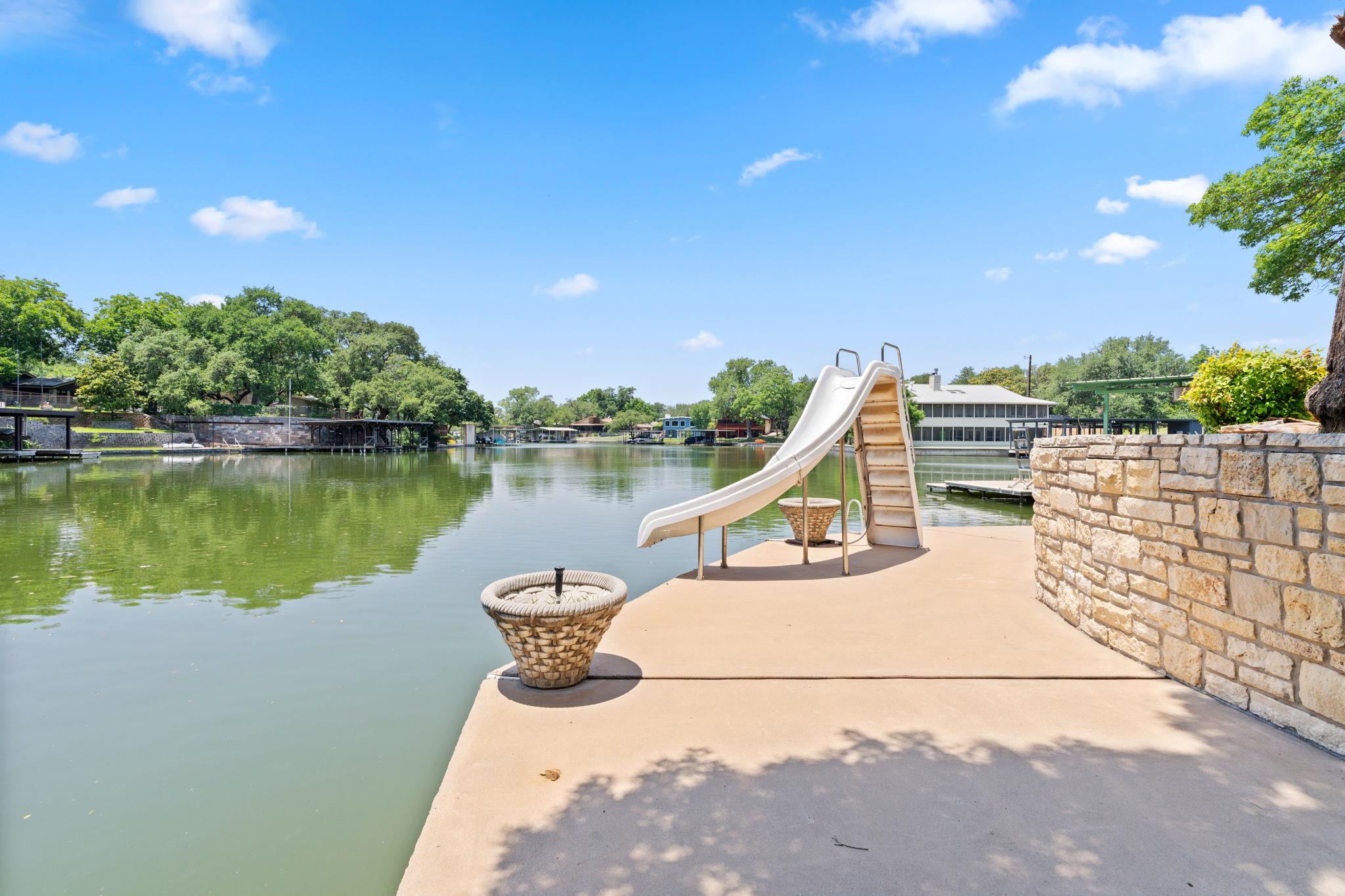 1005 Terry LN
