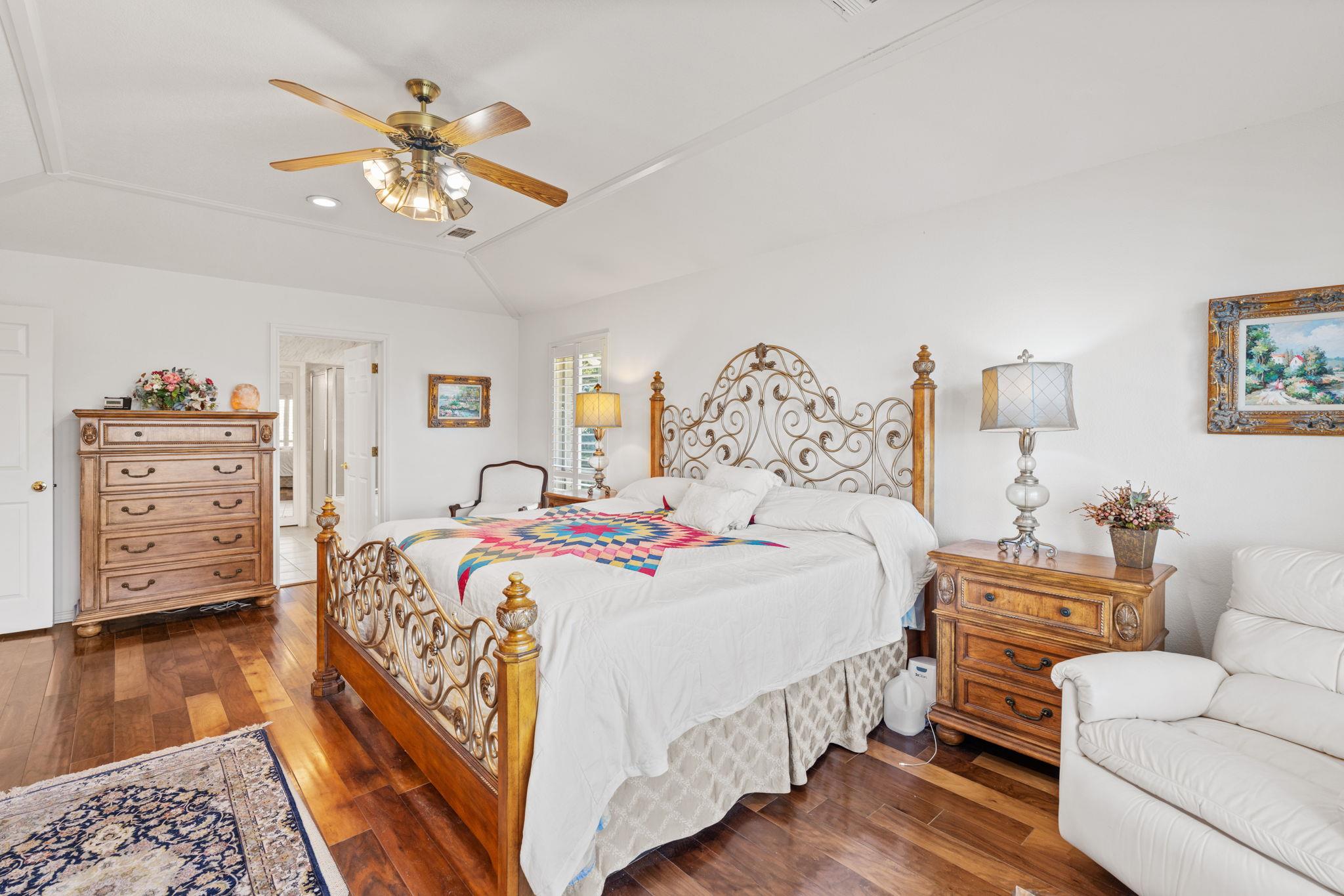 1310 Clayton Nolen DR