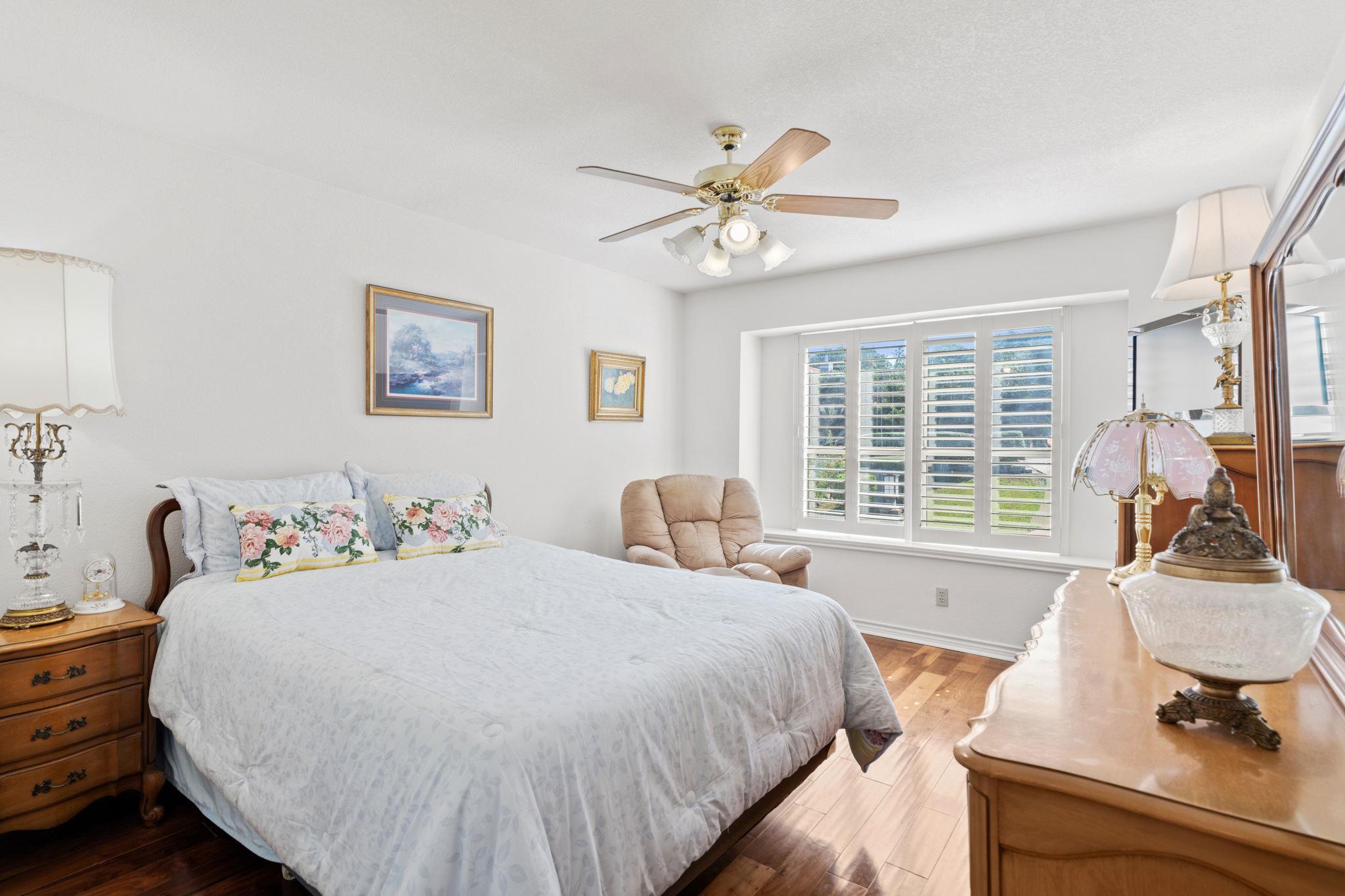 1310 Clayton Nolen DR