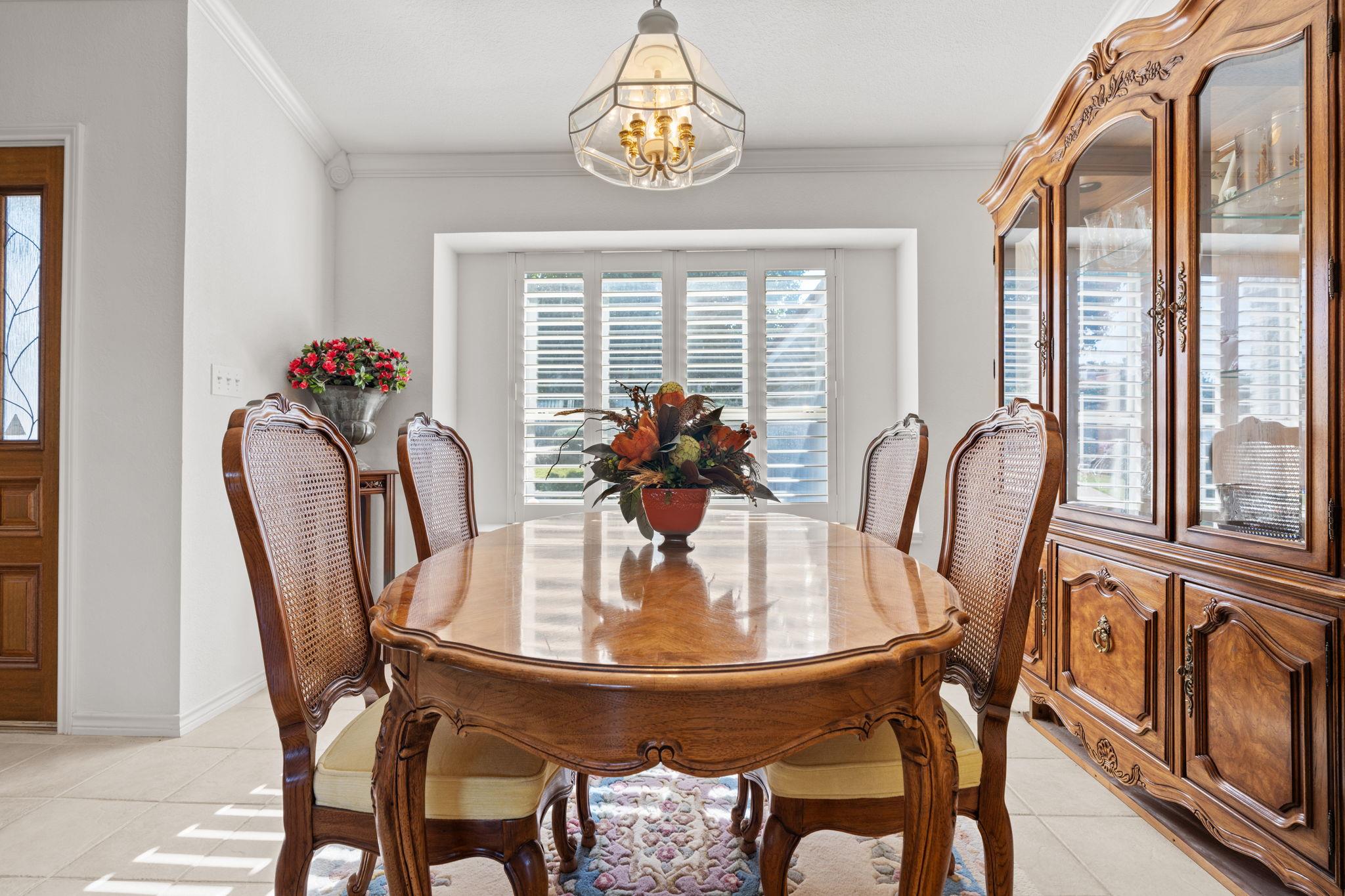 1310 Clayton Nolen DR