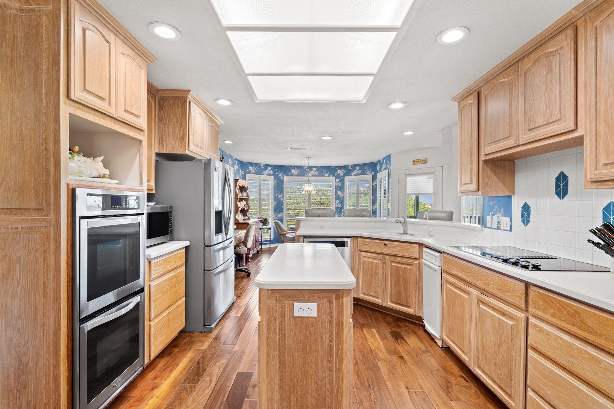 1310 Clayton Nolen DR