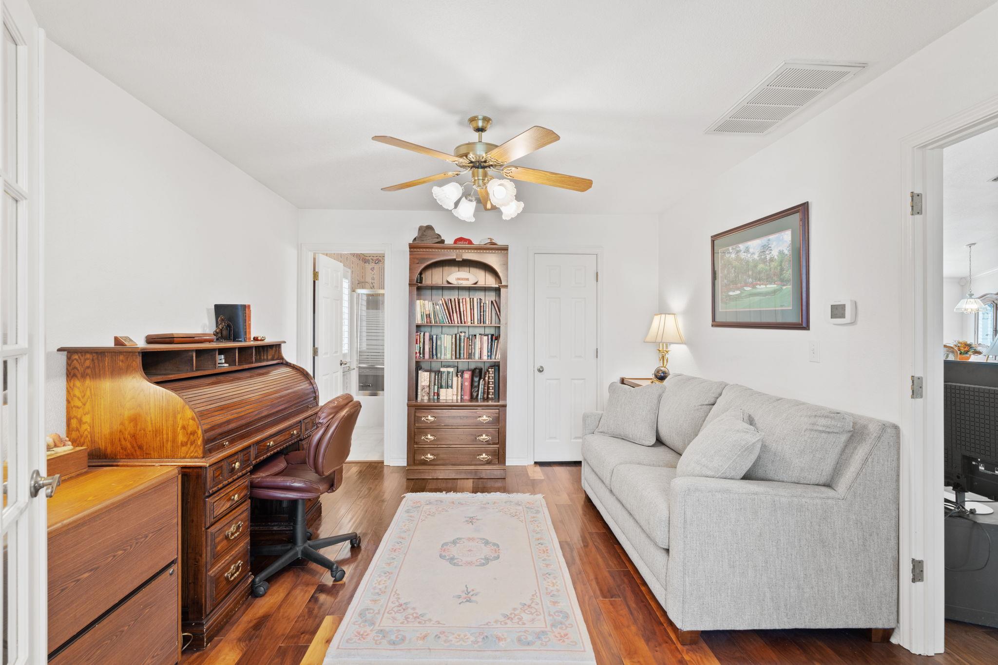 1310 Clayton Nolen DR