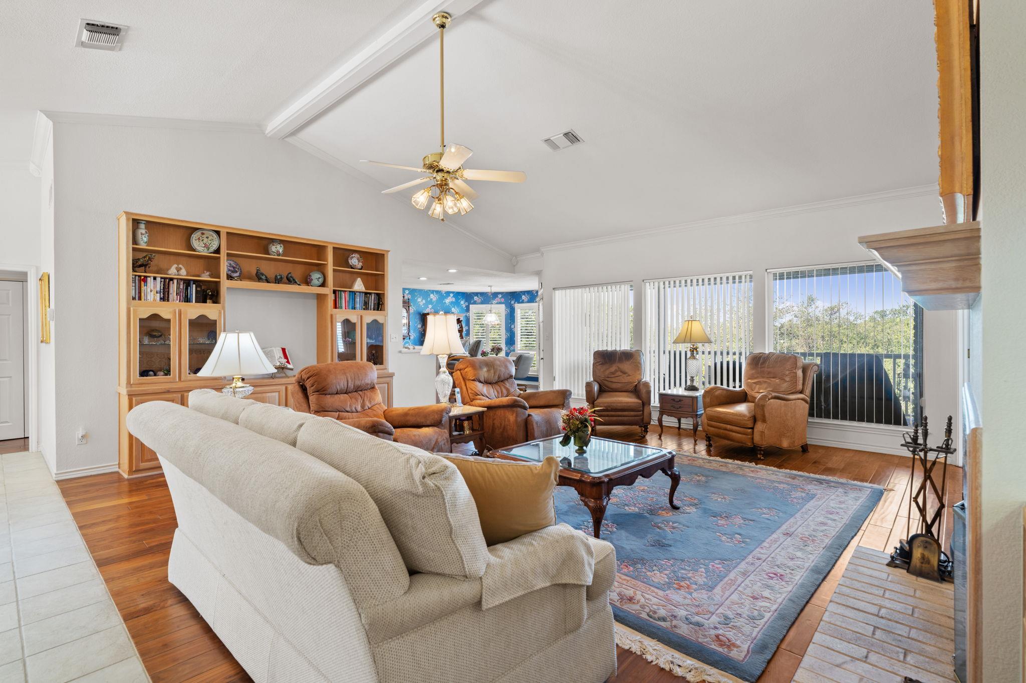 1310 Clayton Nolen DR