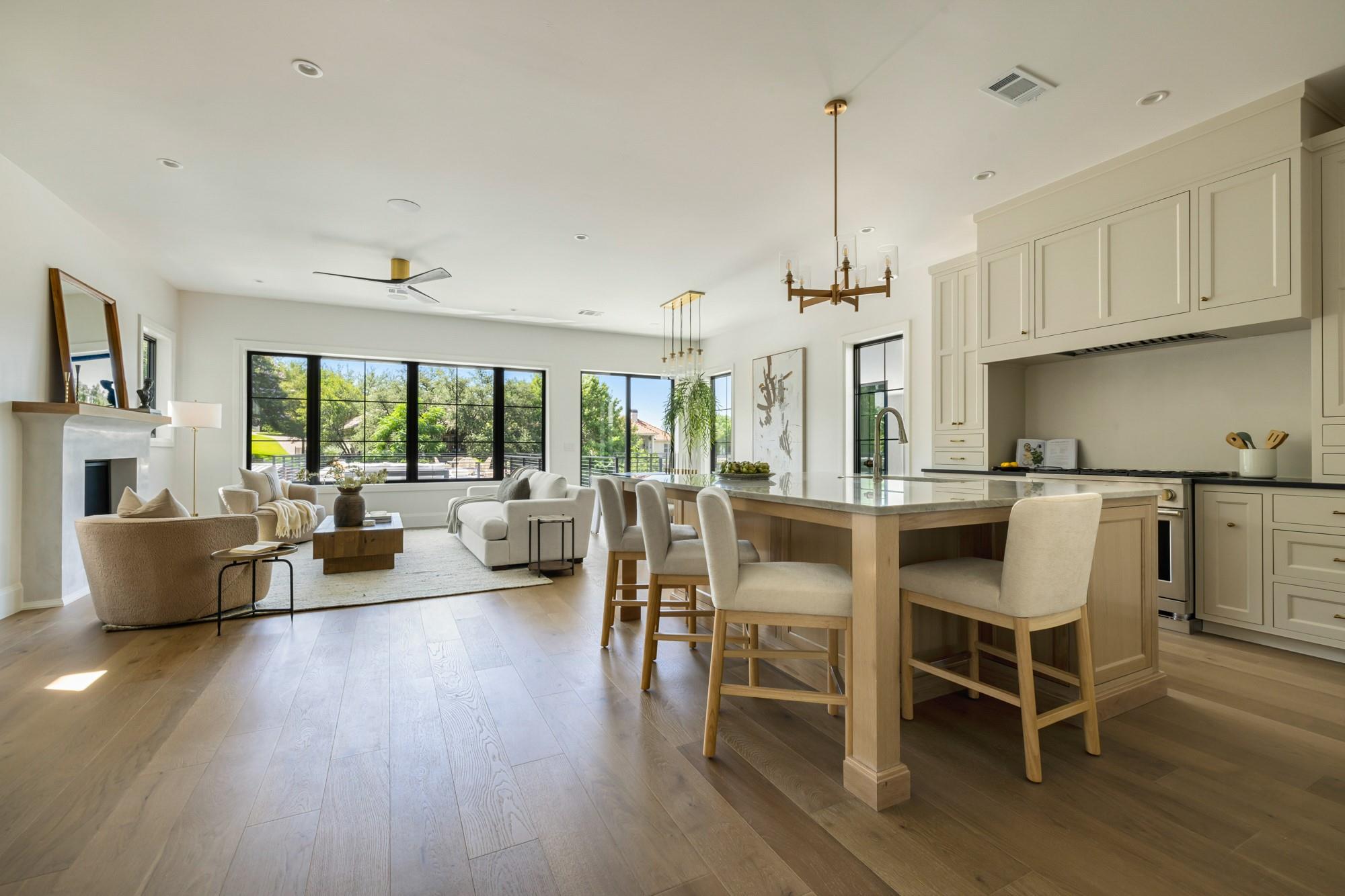 701 Hi Circle North DR # B