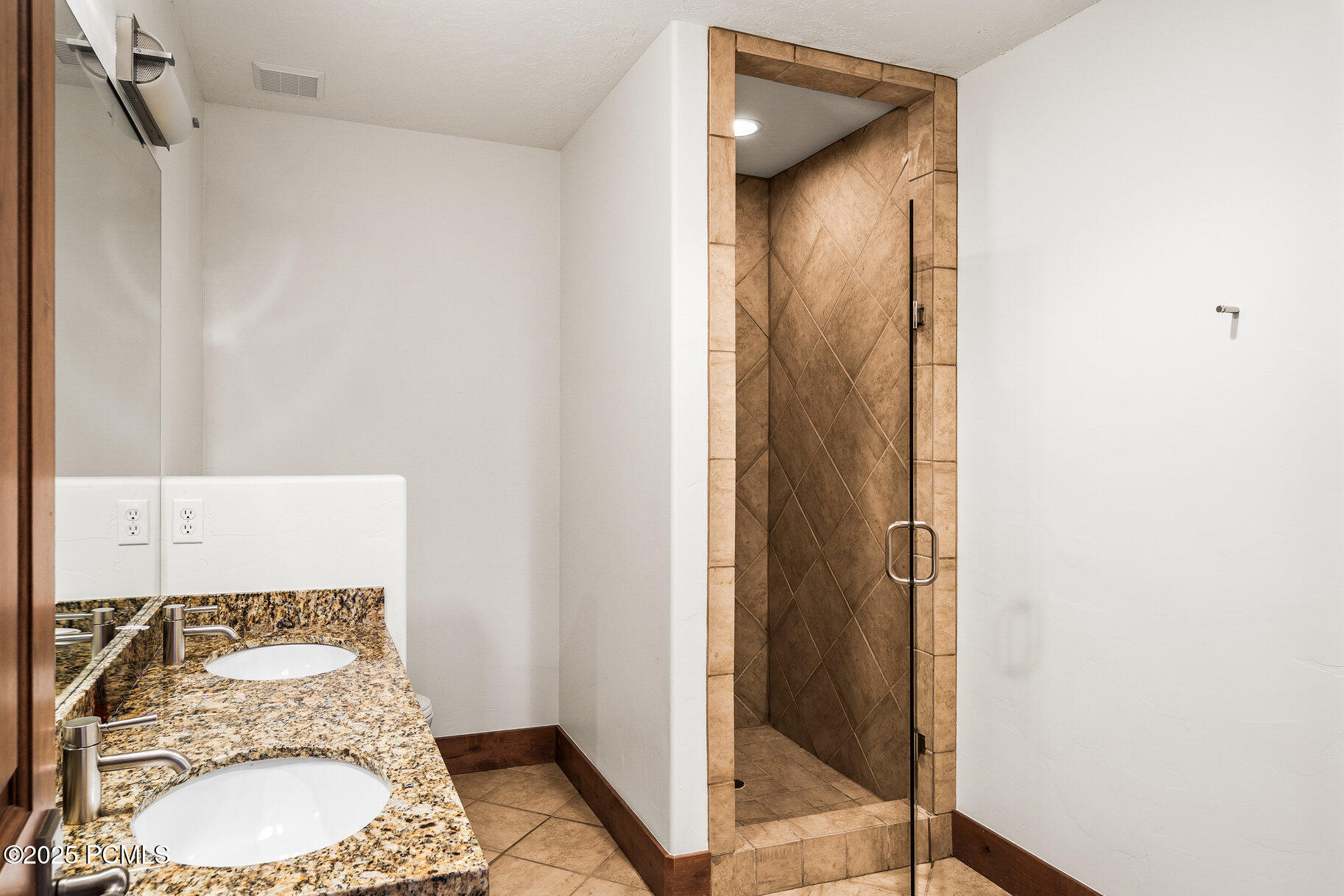 1629 W Alpine Avenue