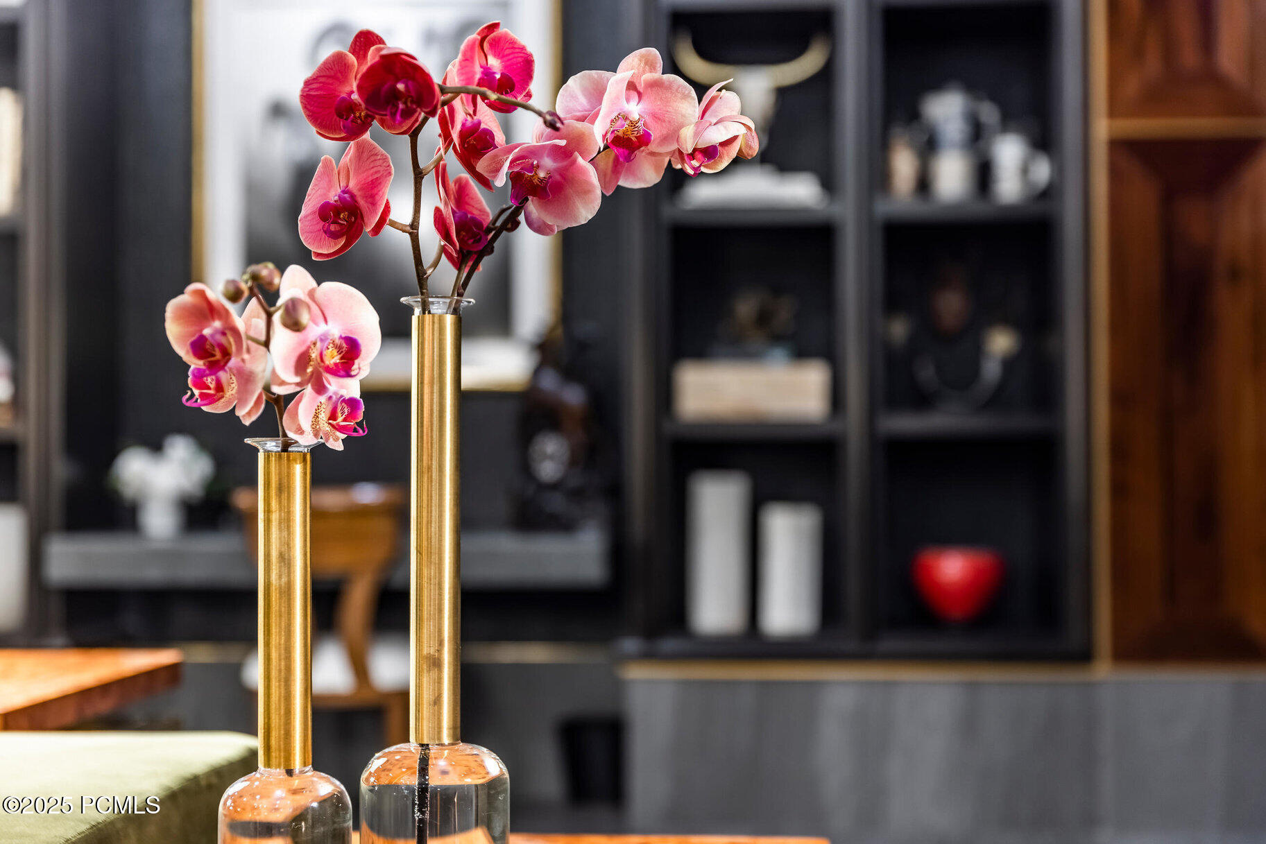 7520 Royal Street, 411