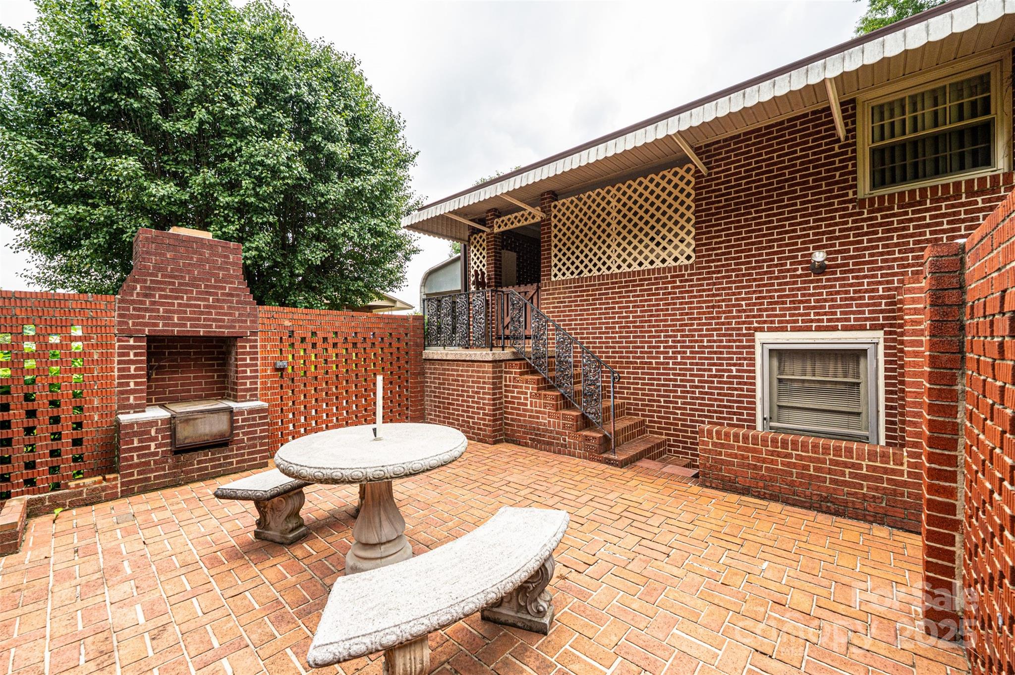 2836 20th Street Lane NE