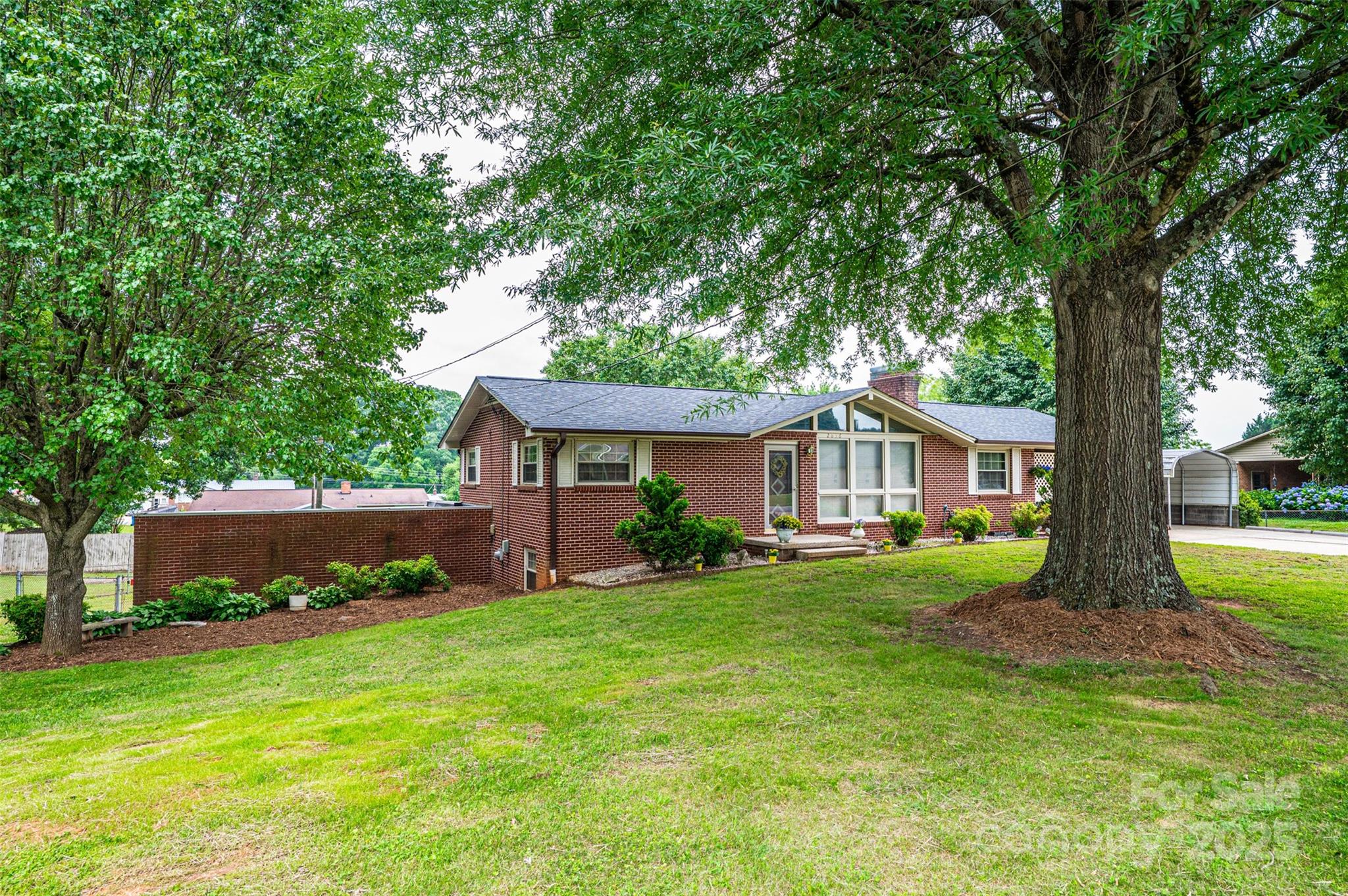 2836 20th Street Lane NE