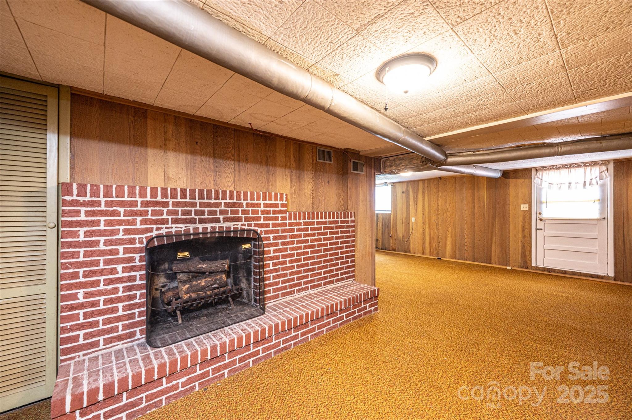 2836 20th Street Lane NE