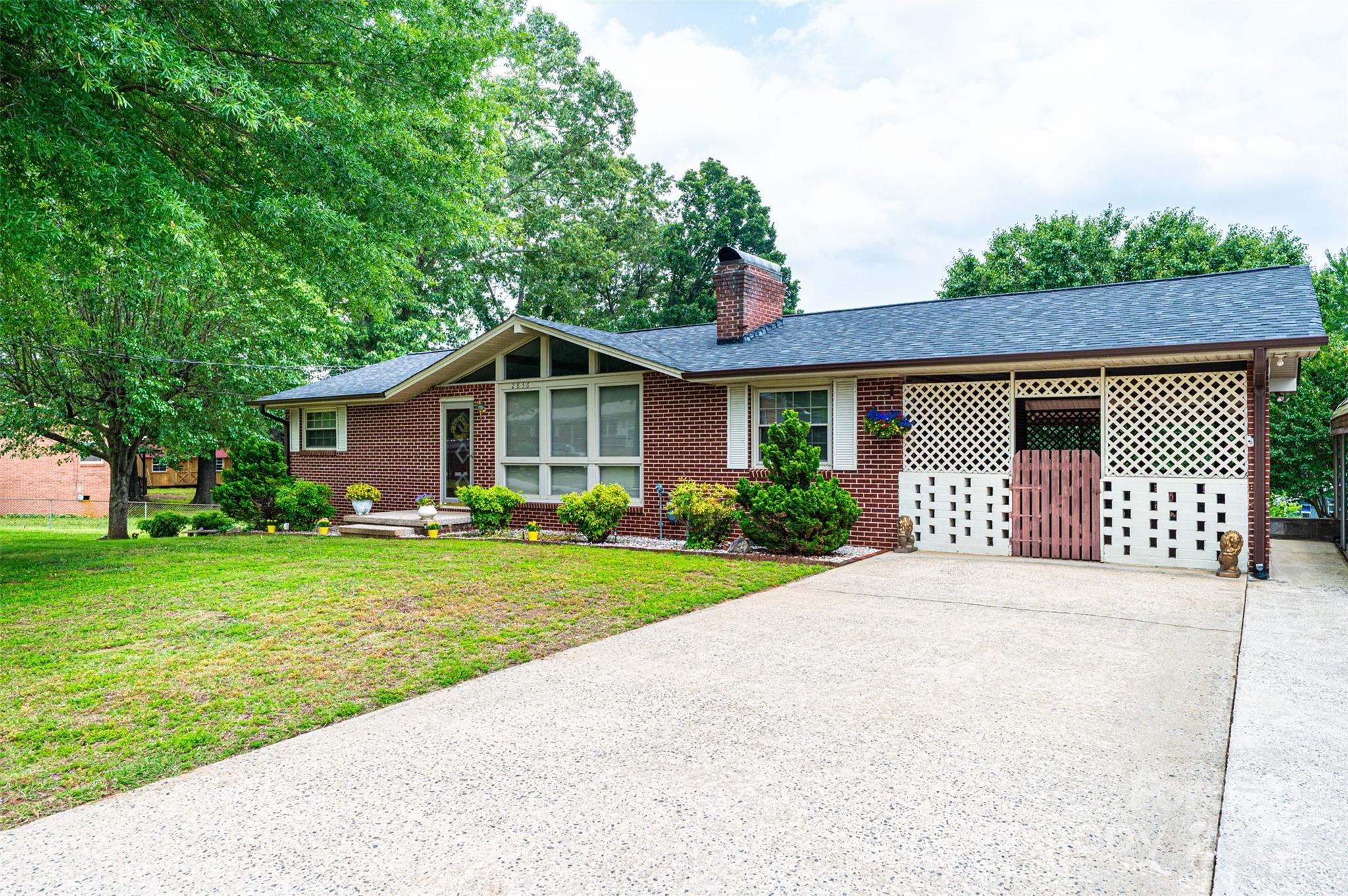 2836 20th Street Lane NE