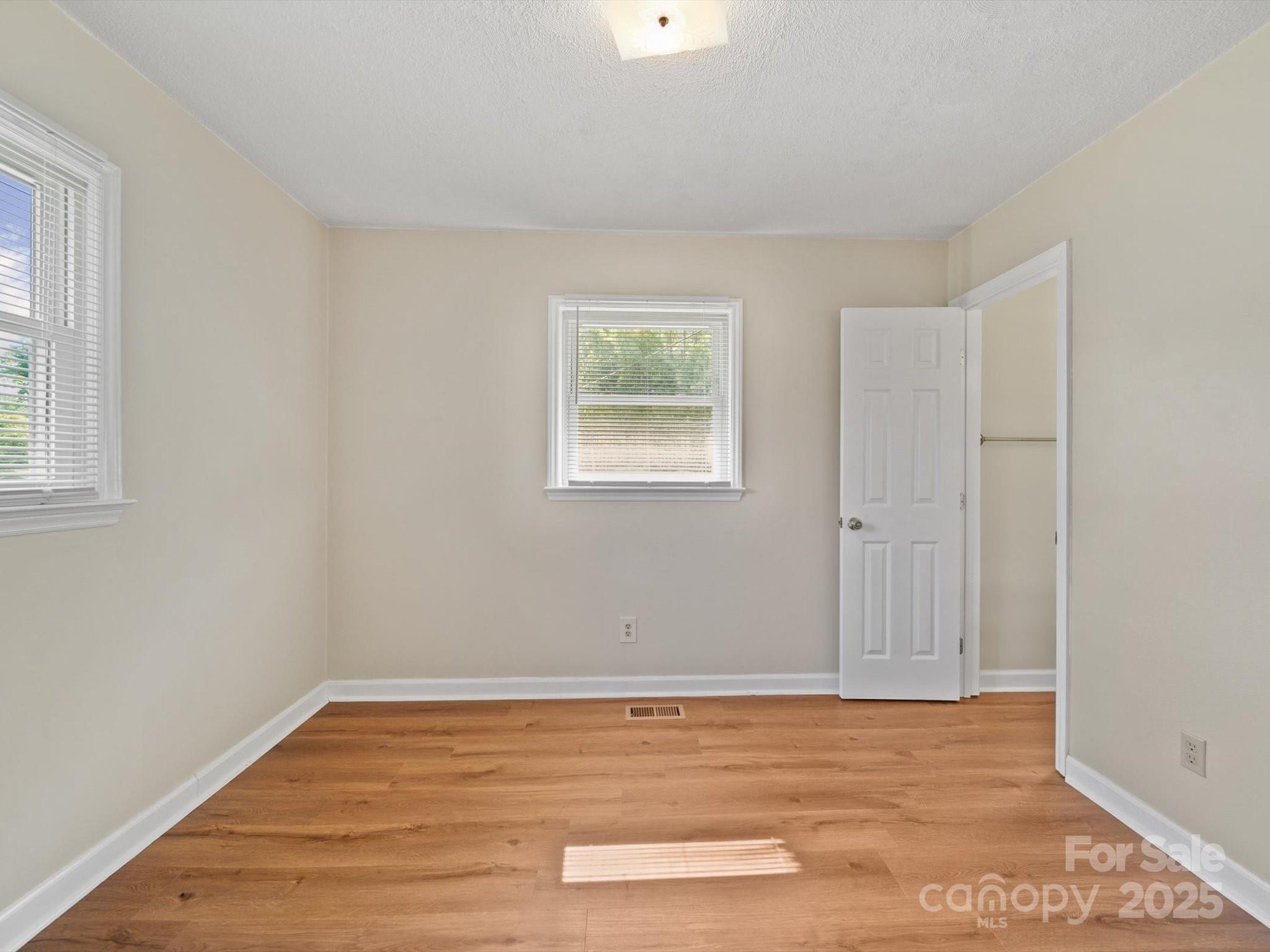 197 Horseshoe Loop