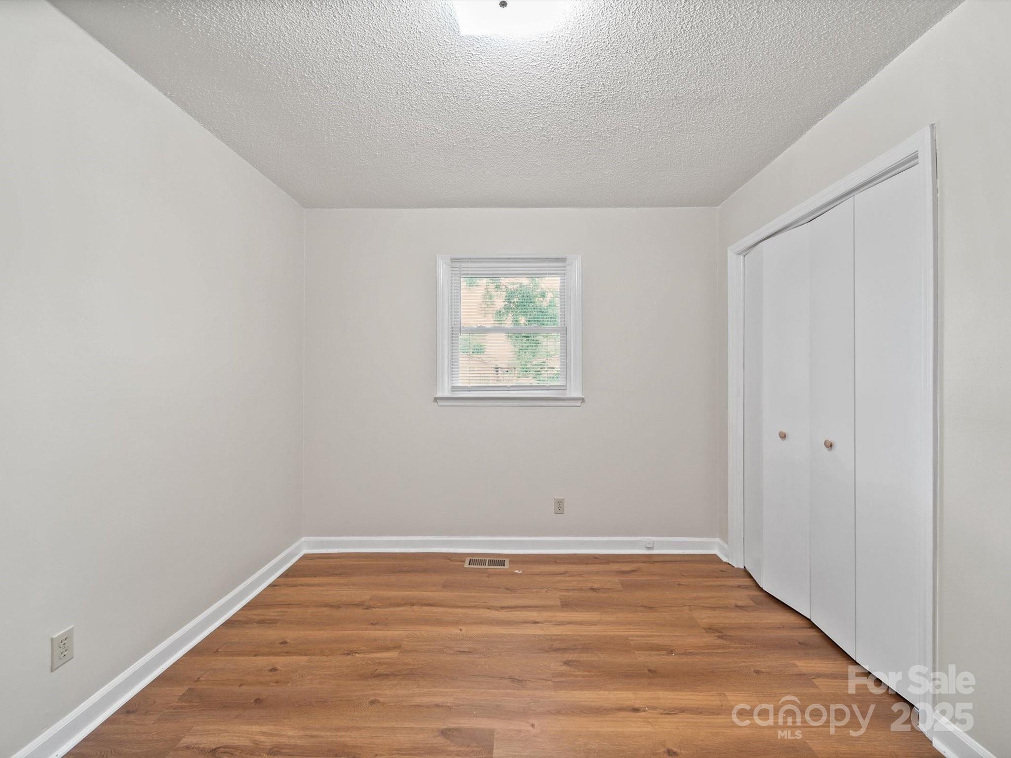 197 Horseshoe Loop