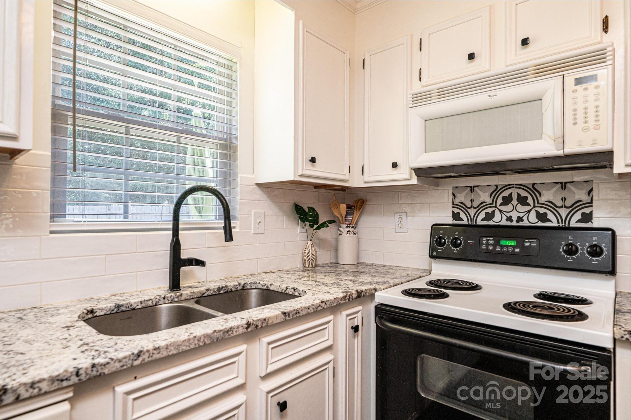 4128 River Run Circle