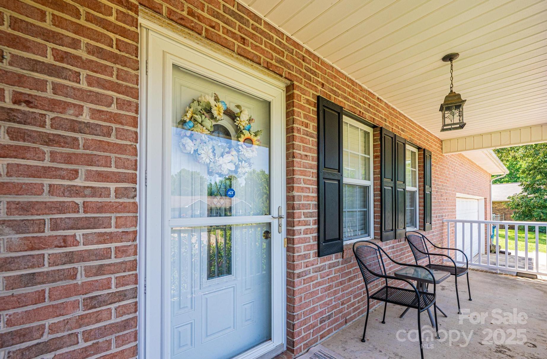 4128 River Run Circle