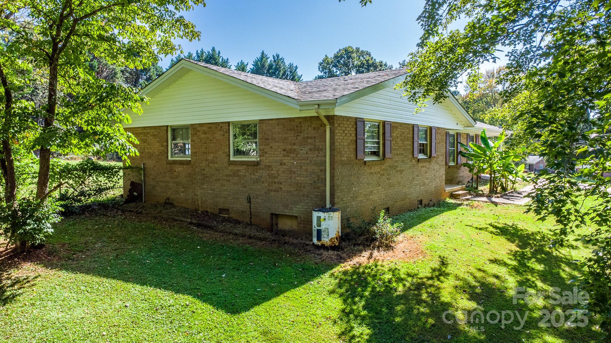 194 Hillsboro Road