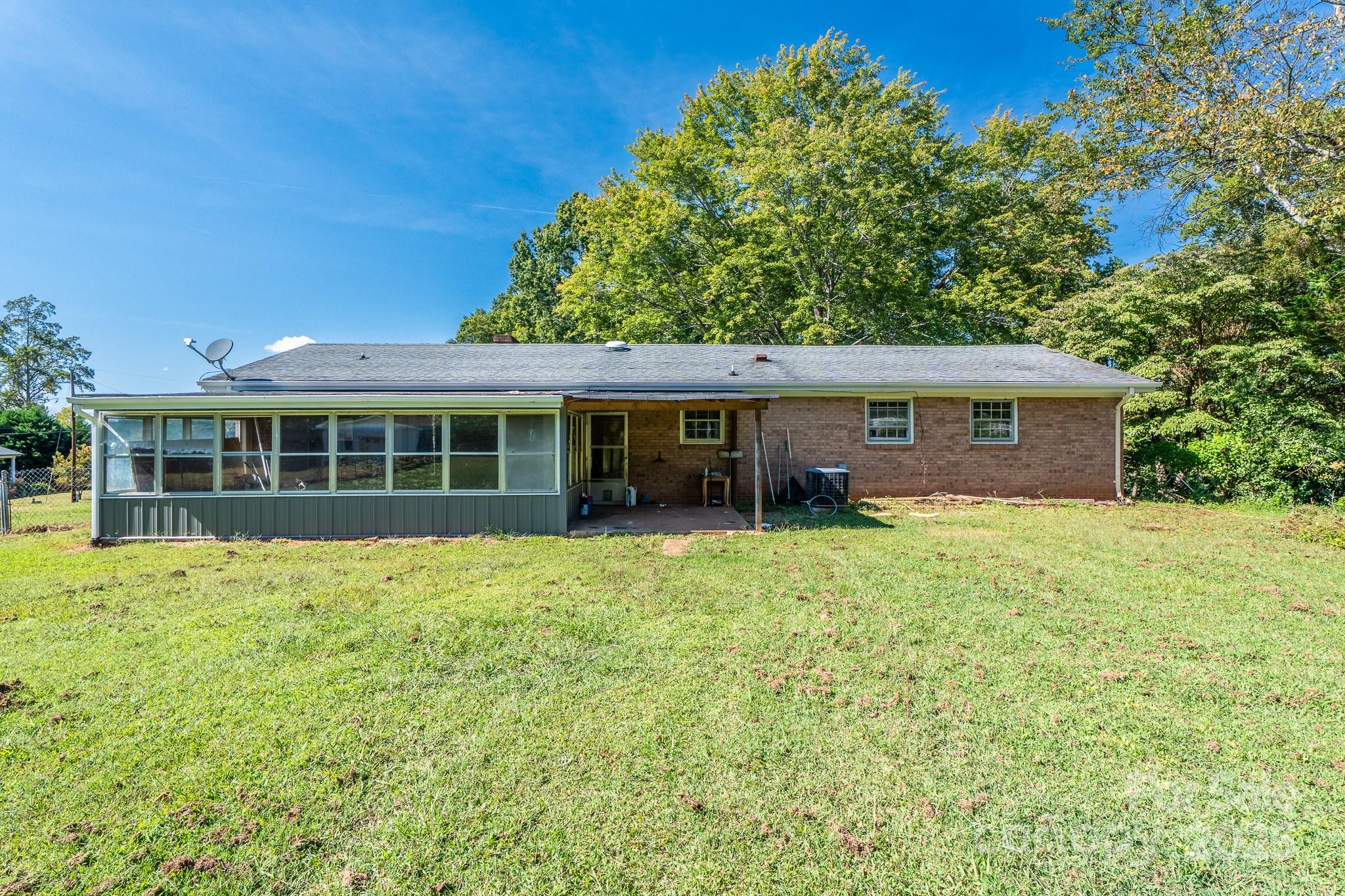 194 Hillsboro Road