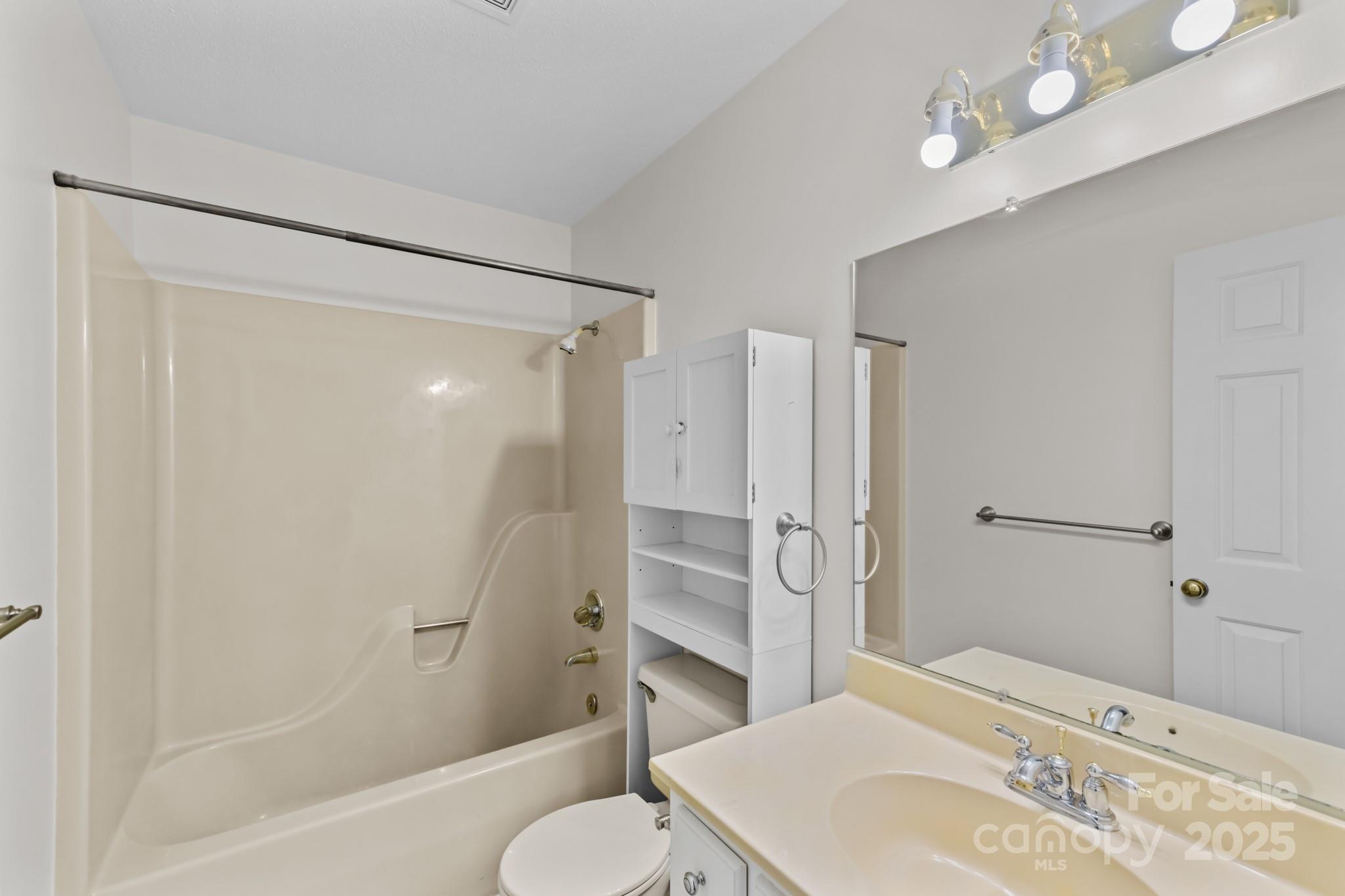 1173 Hidden Lake Drive