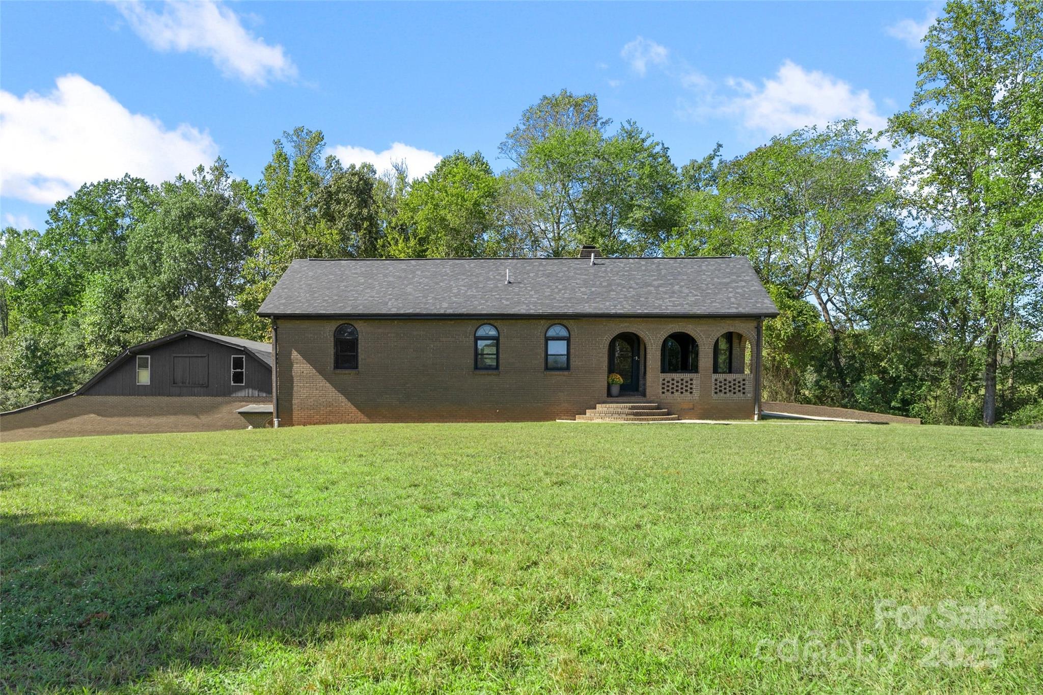 2107 St James Church Road