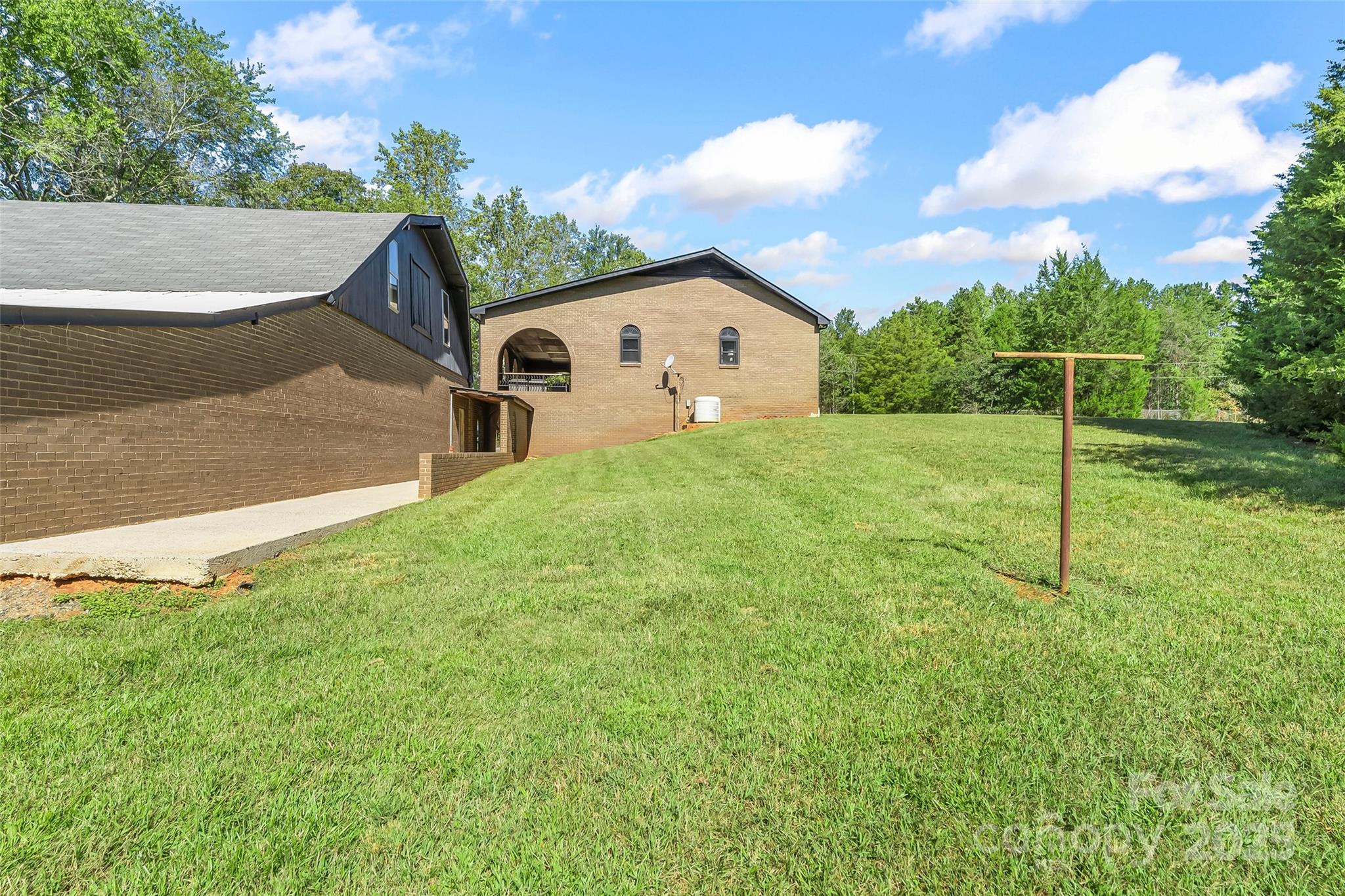 2107 St James Church Road