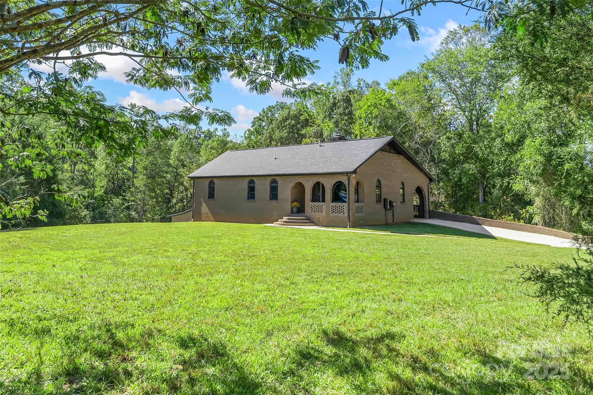 2107 St James Church Road