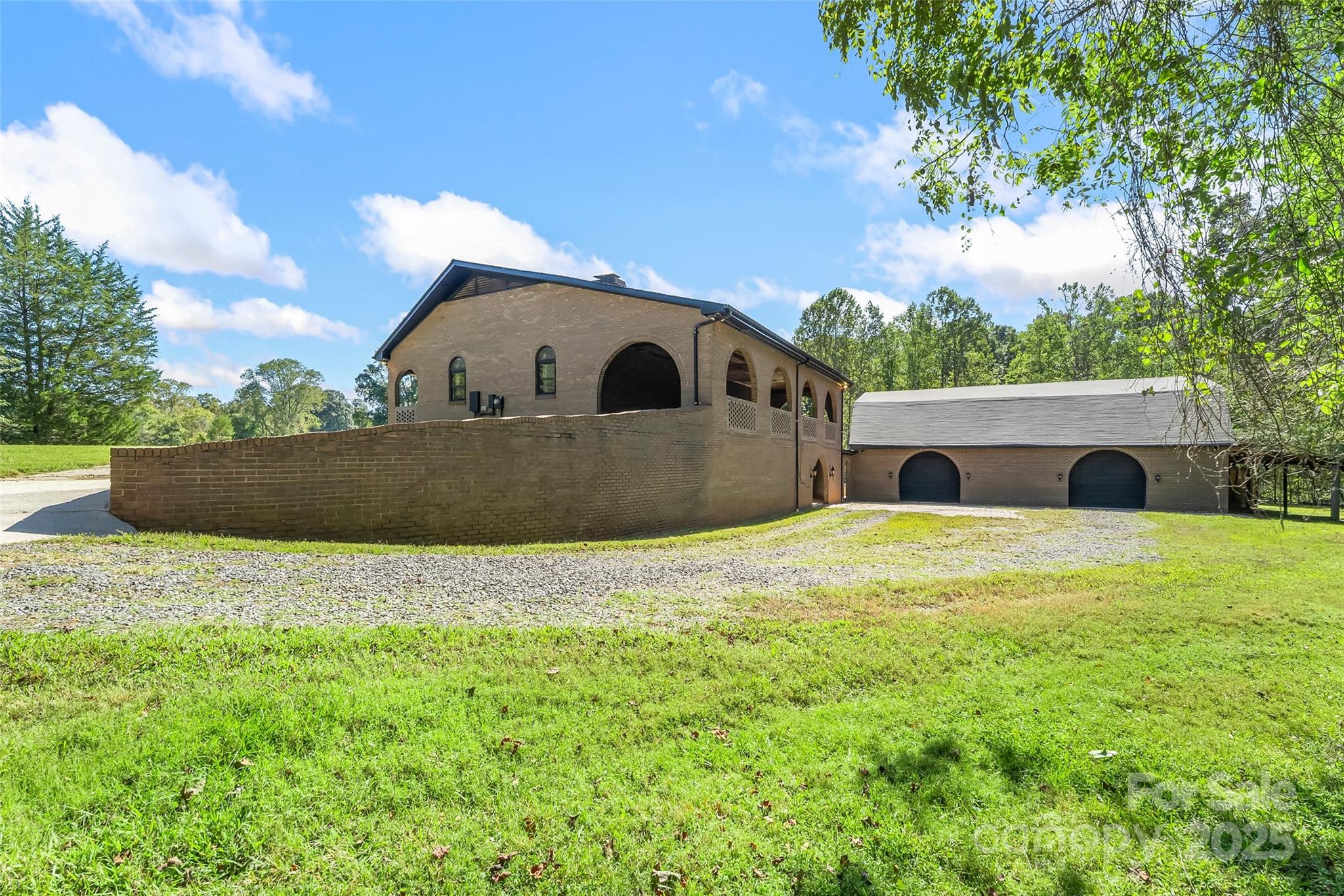 2107 St James Church Road