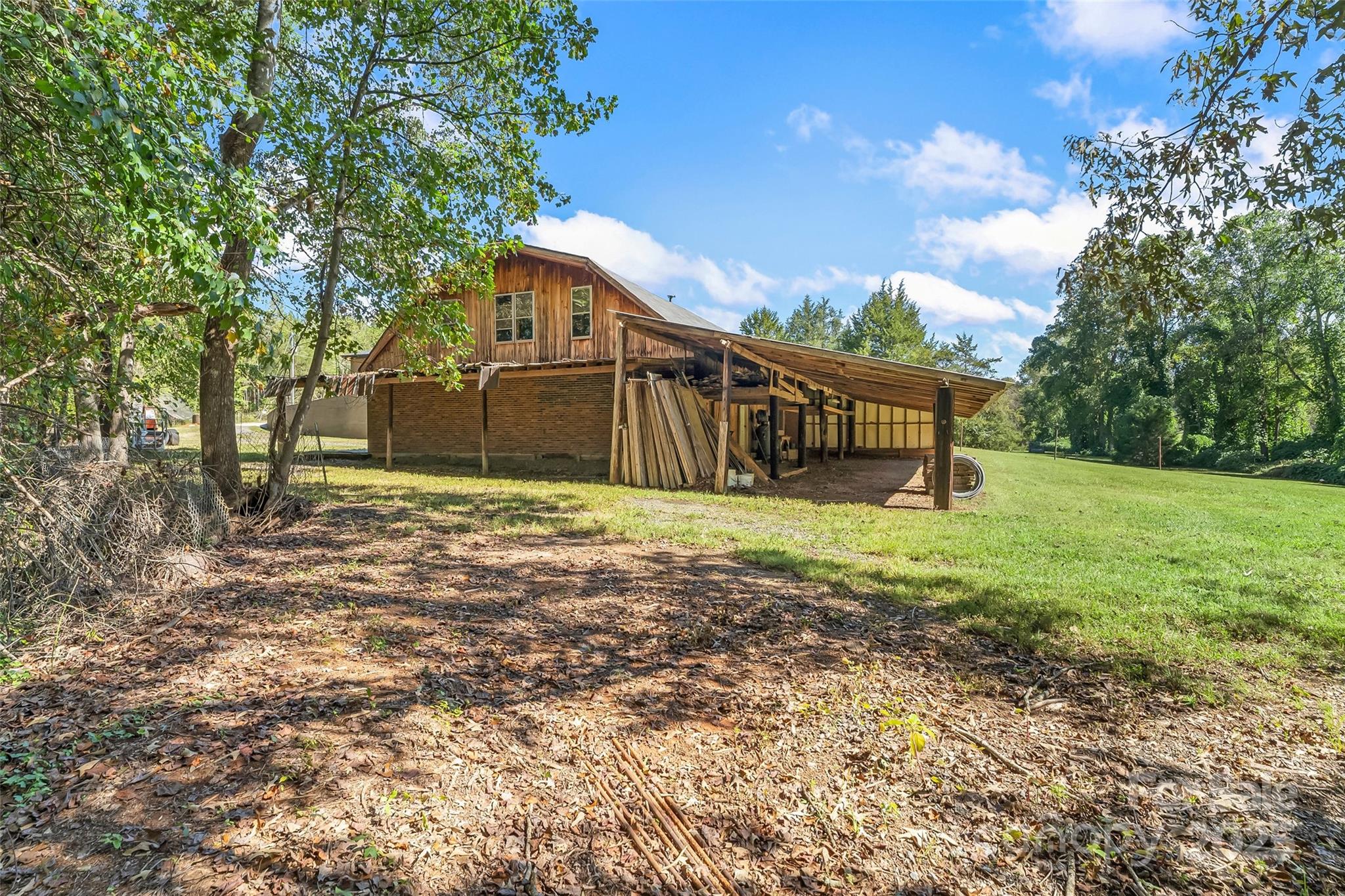 2107 St James Church Road