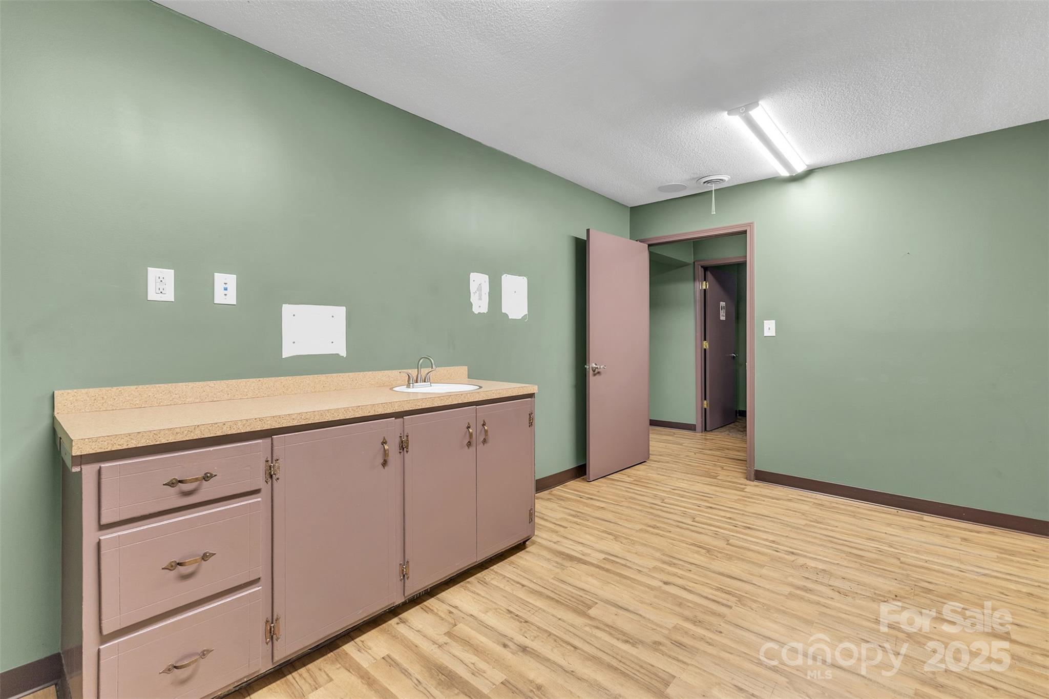 60 2nd Avenue SW