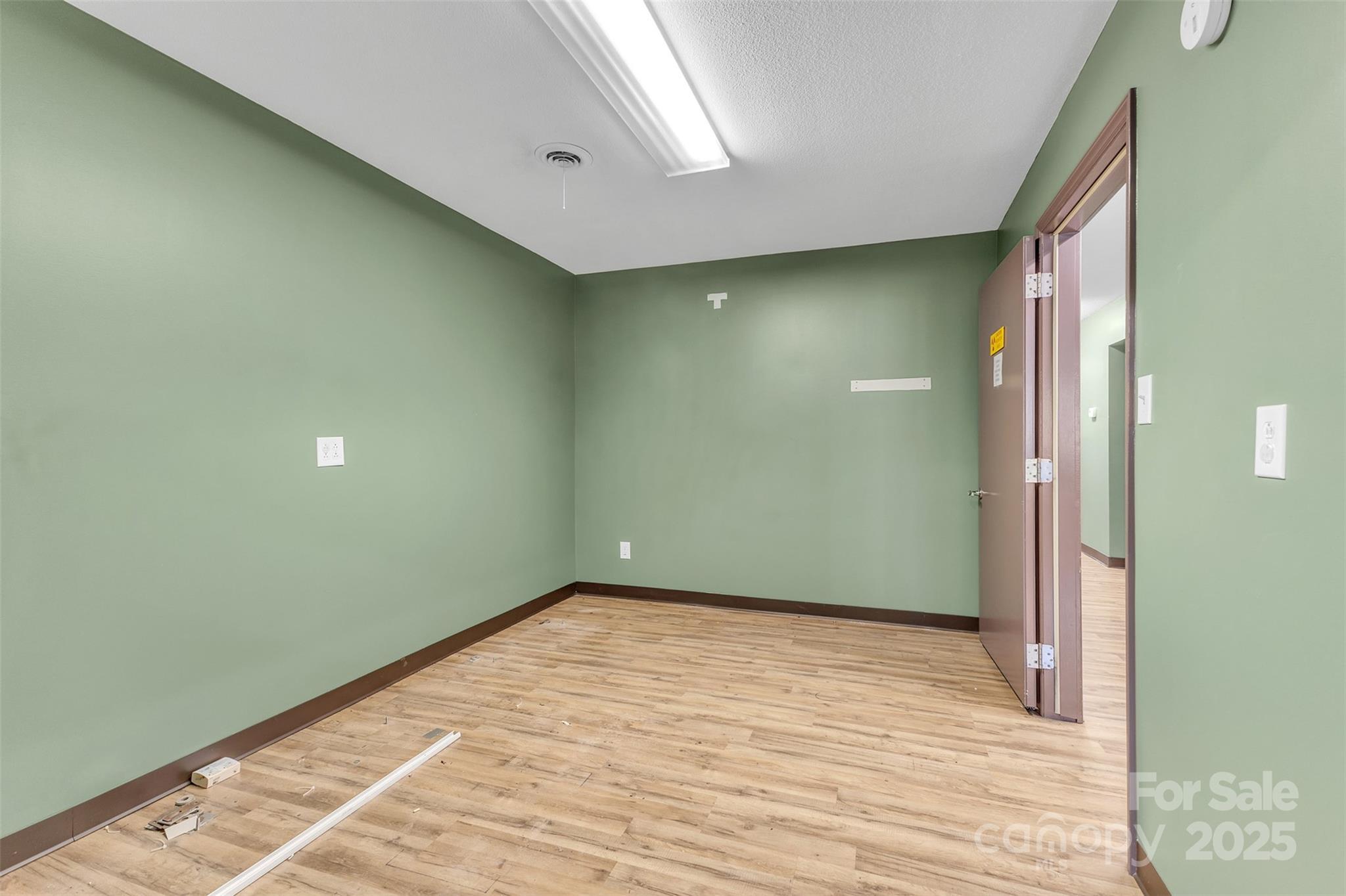 60 2nd Avenue SW