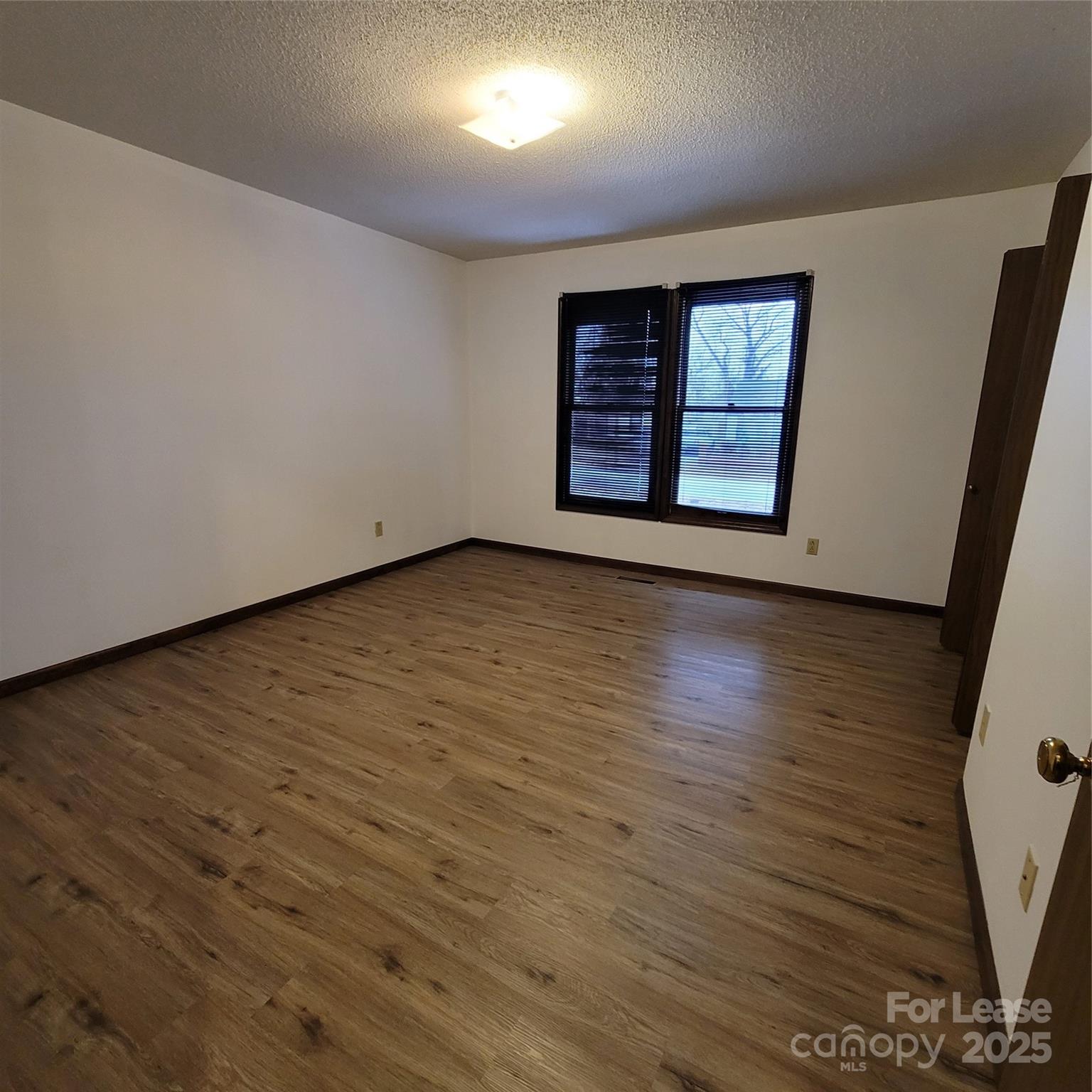 728 10th Street Boulevard NW