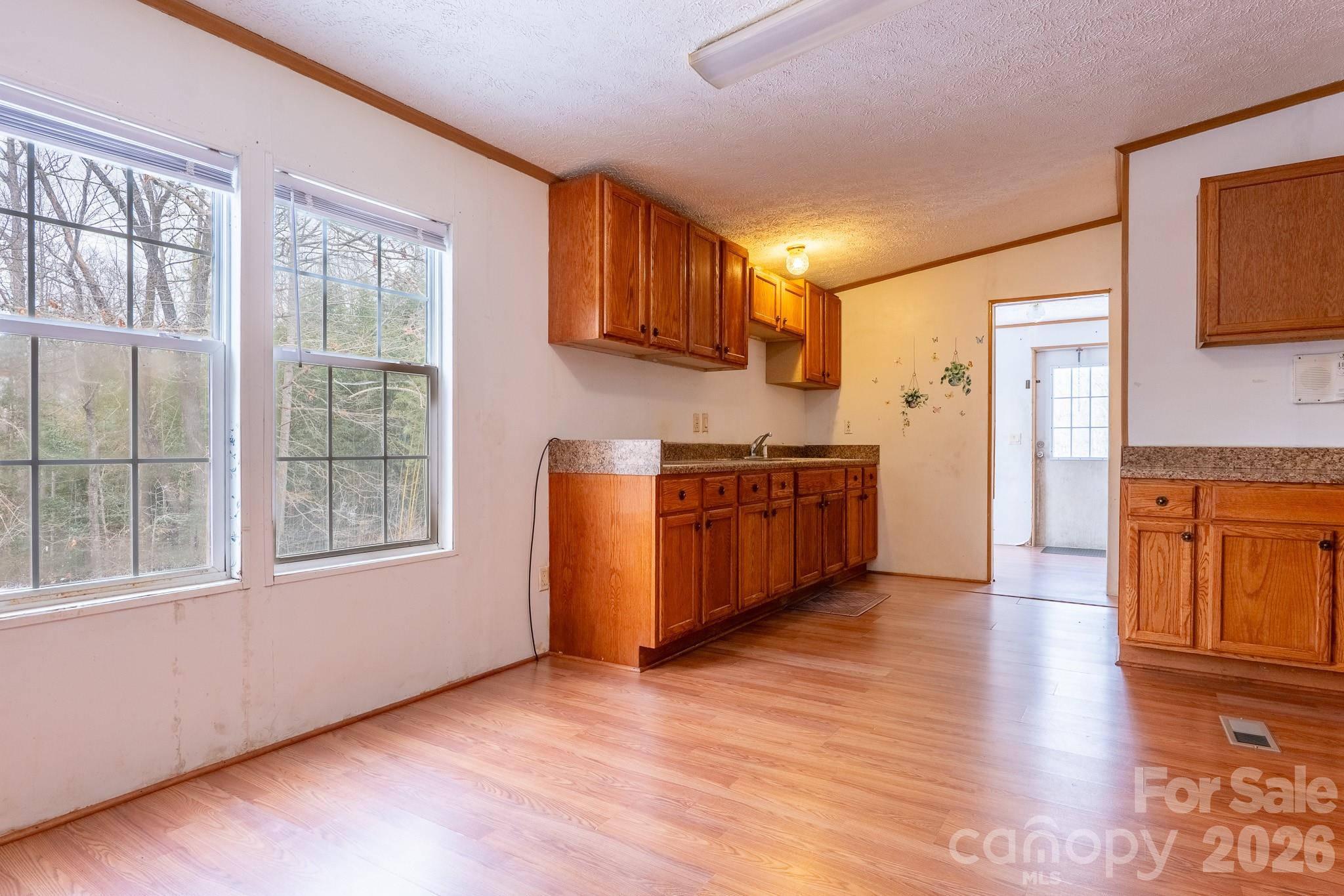 8636 County Line Road