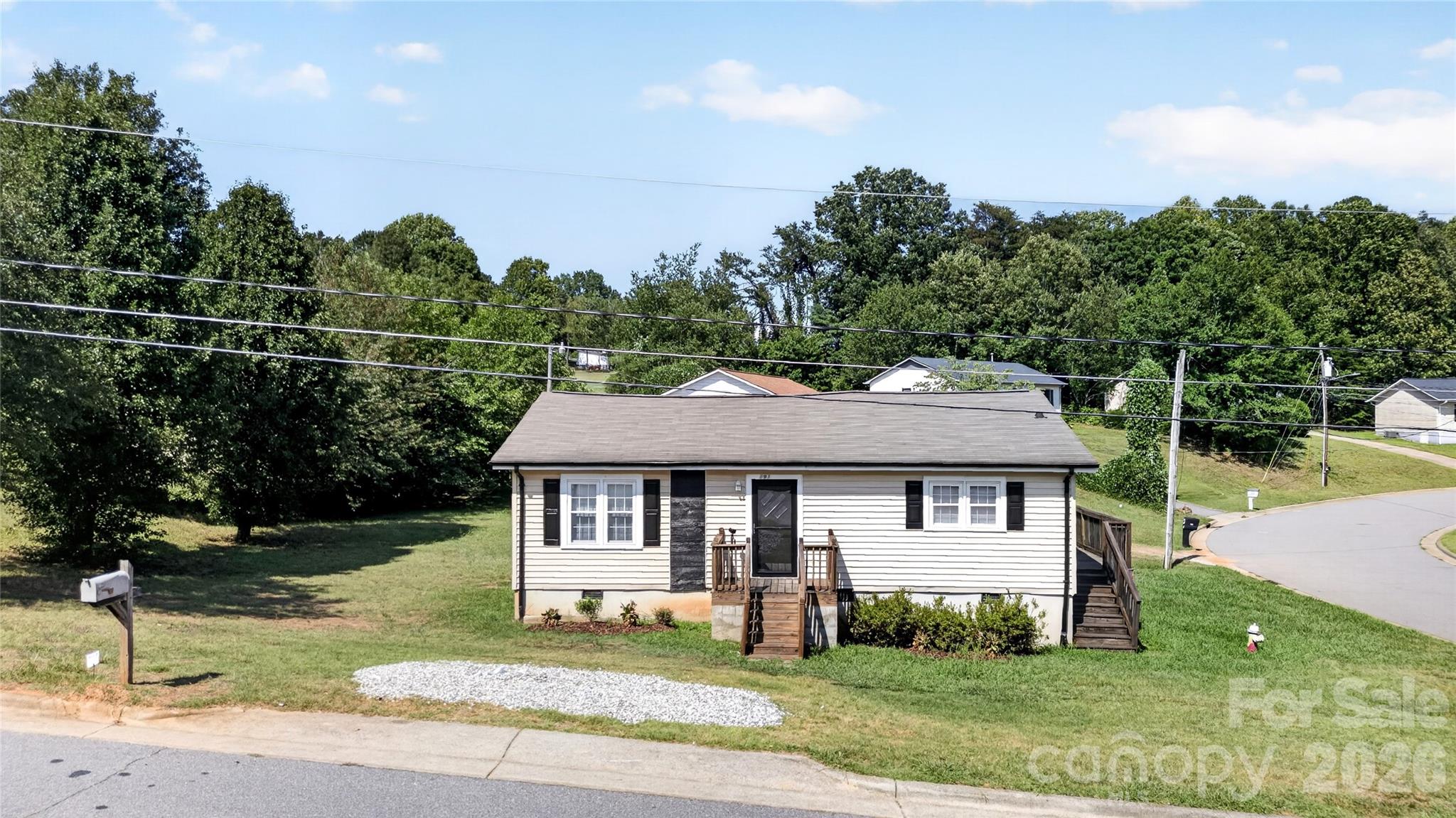 893 7th Street Drive SE