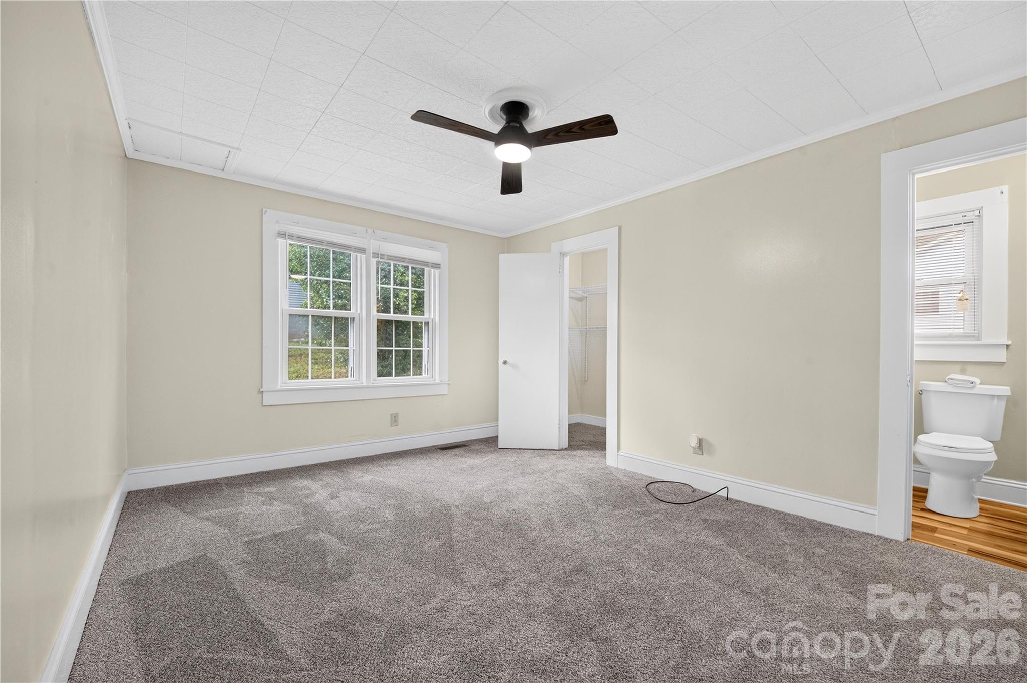 893 7th Street Drive SE