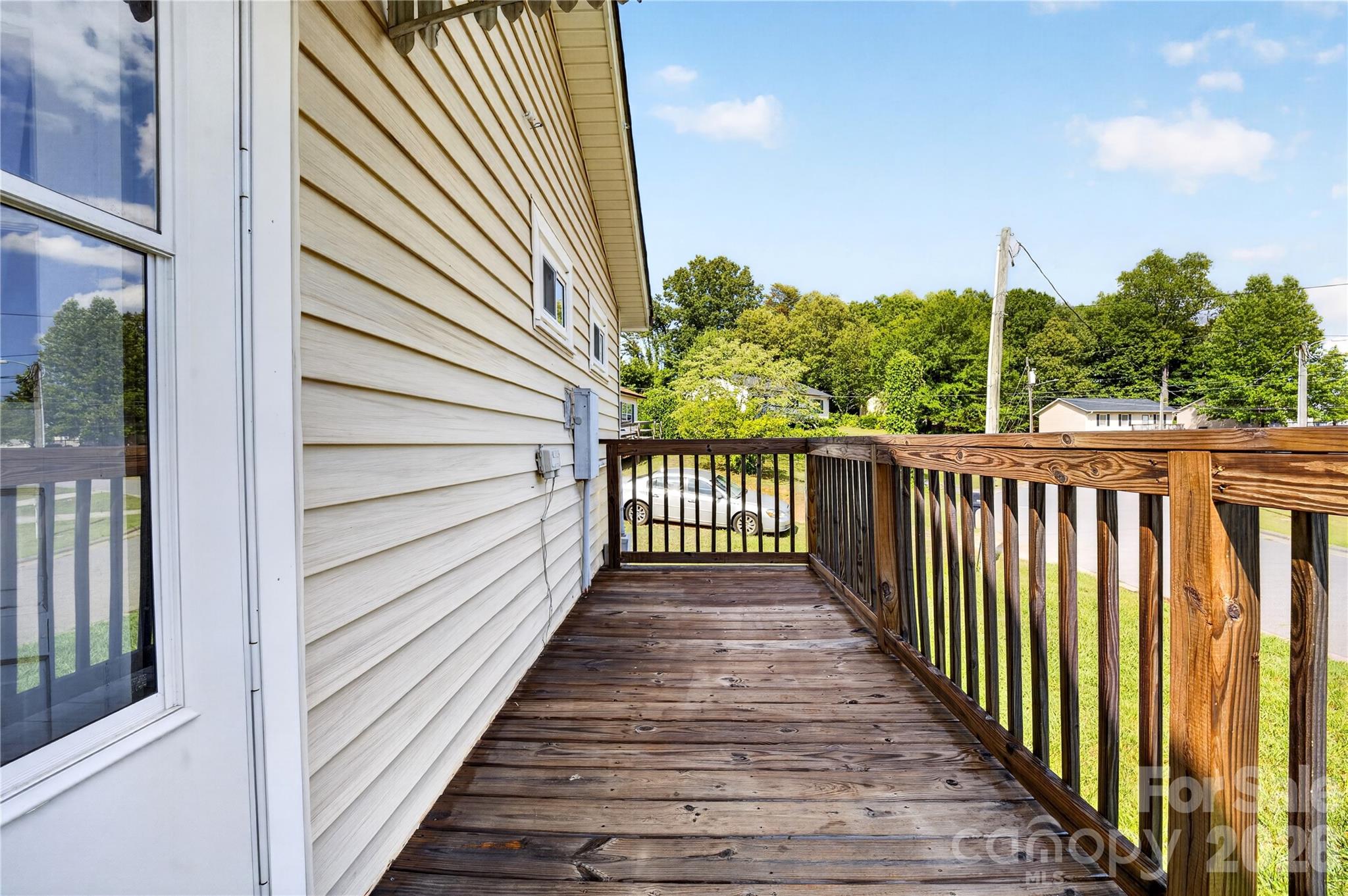 893 7th Street Drive SE