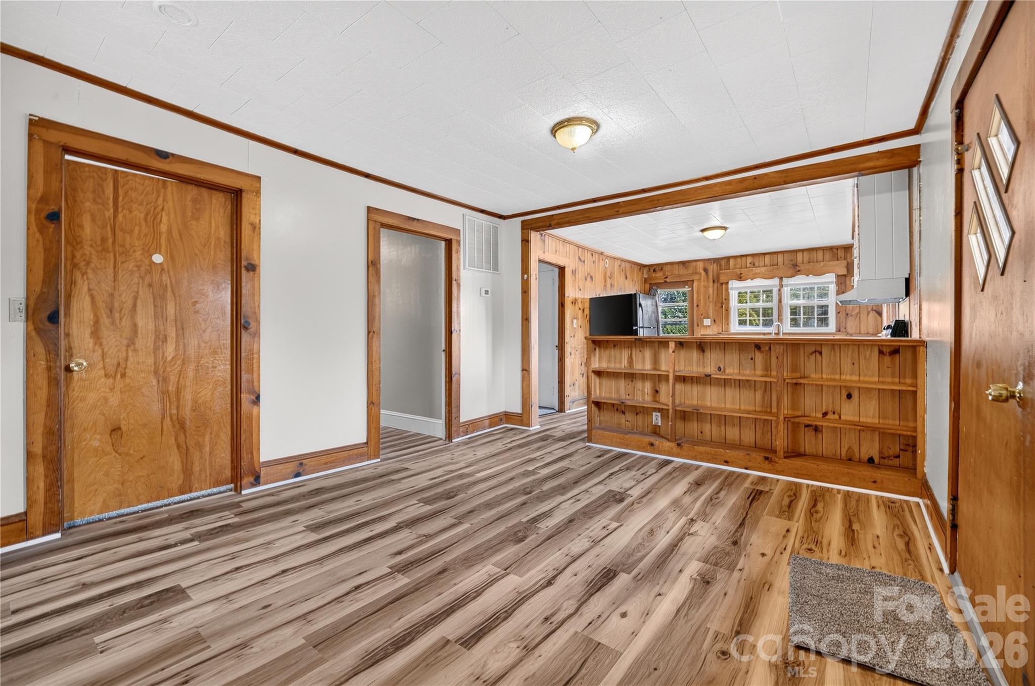893 7th Street Drive SE