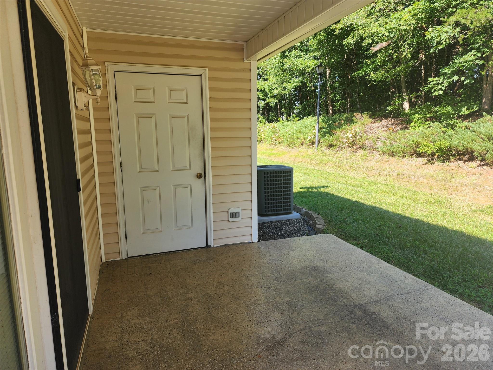 3236 White Oak Court