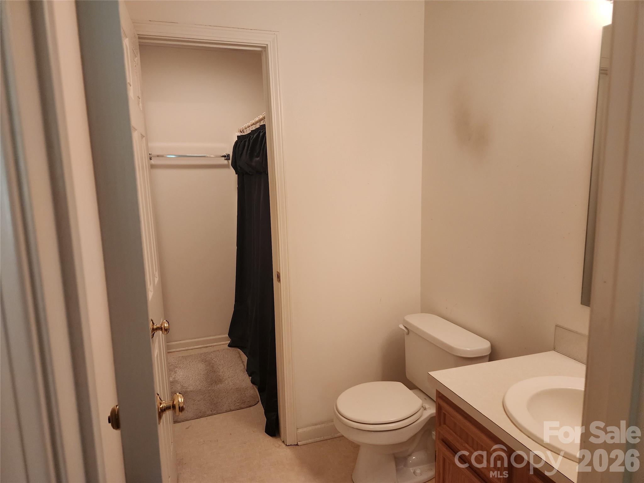 3236 White Oak Court