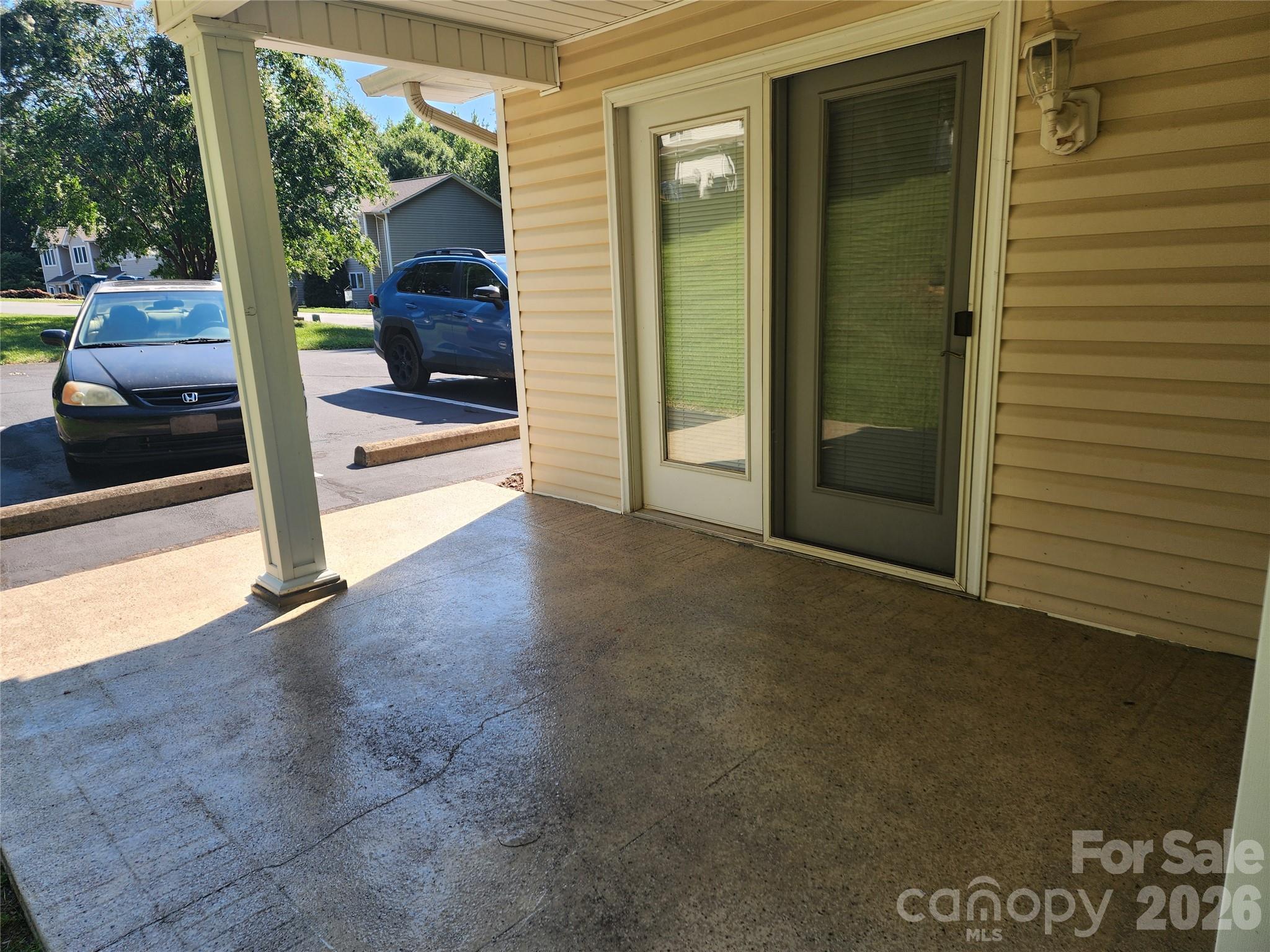 3236 White Oak Court