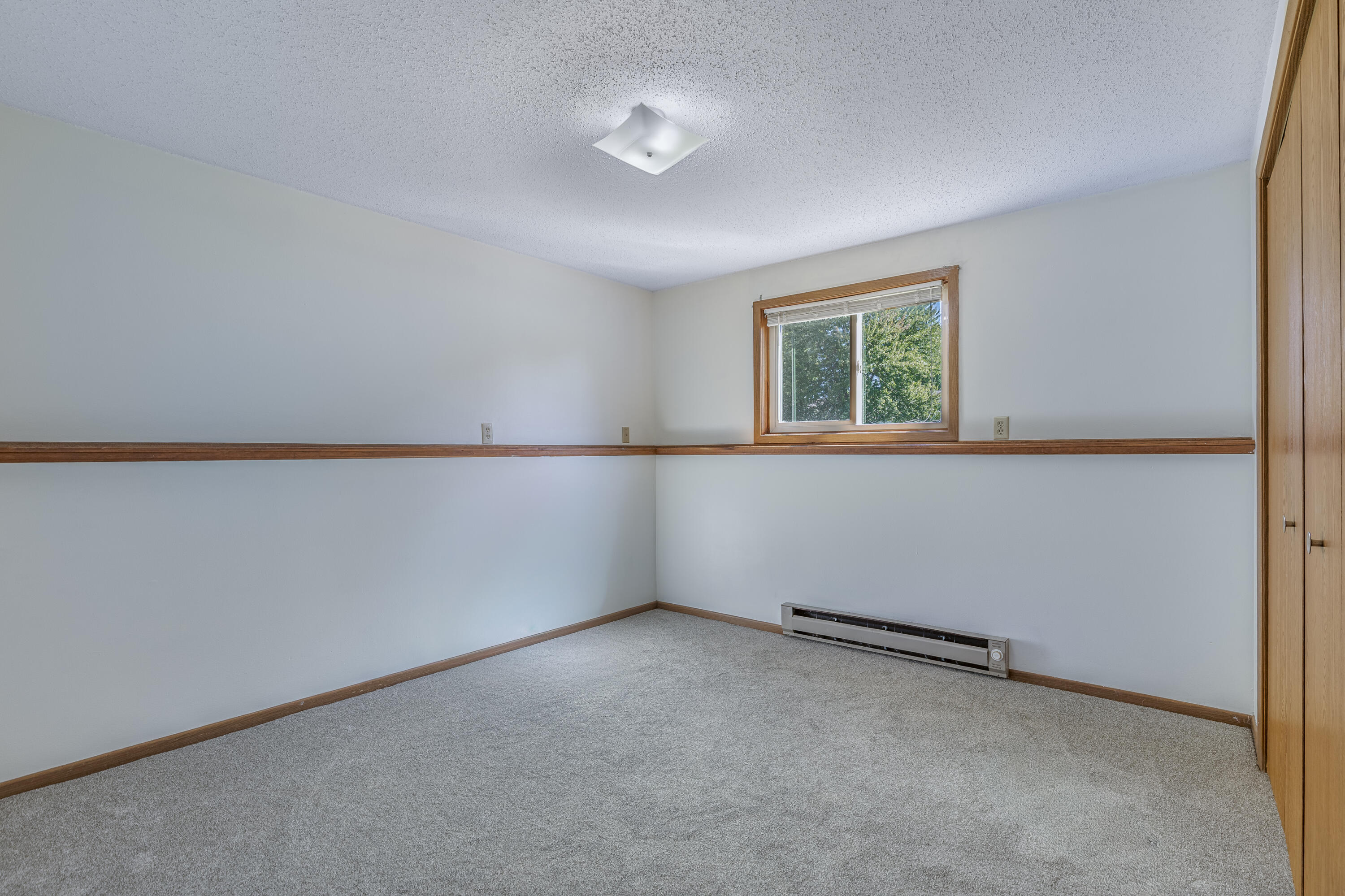 800 Randy Rd, 800 1/2