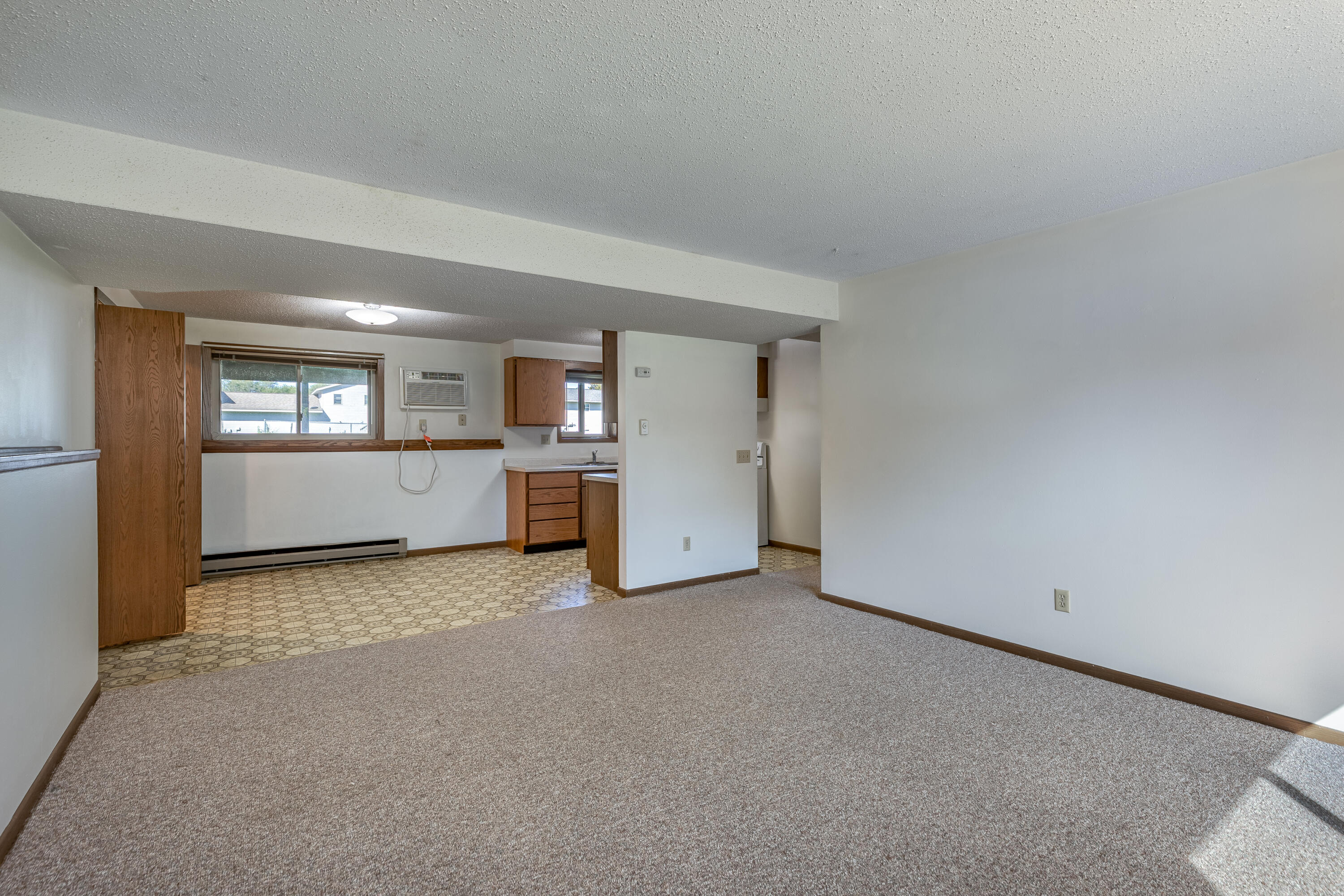 800 Randy Rd, 800 1/2