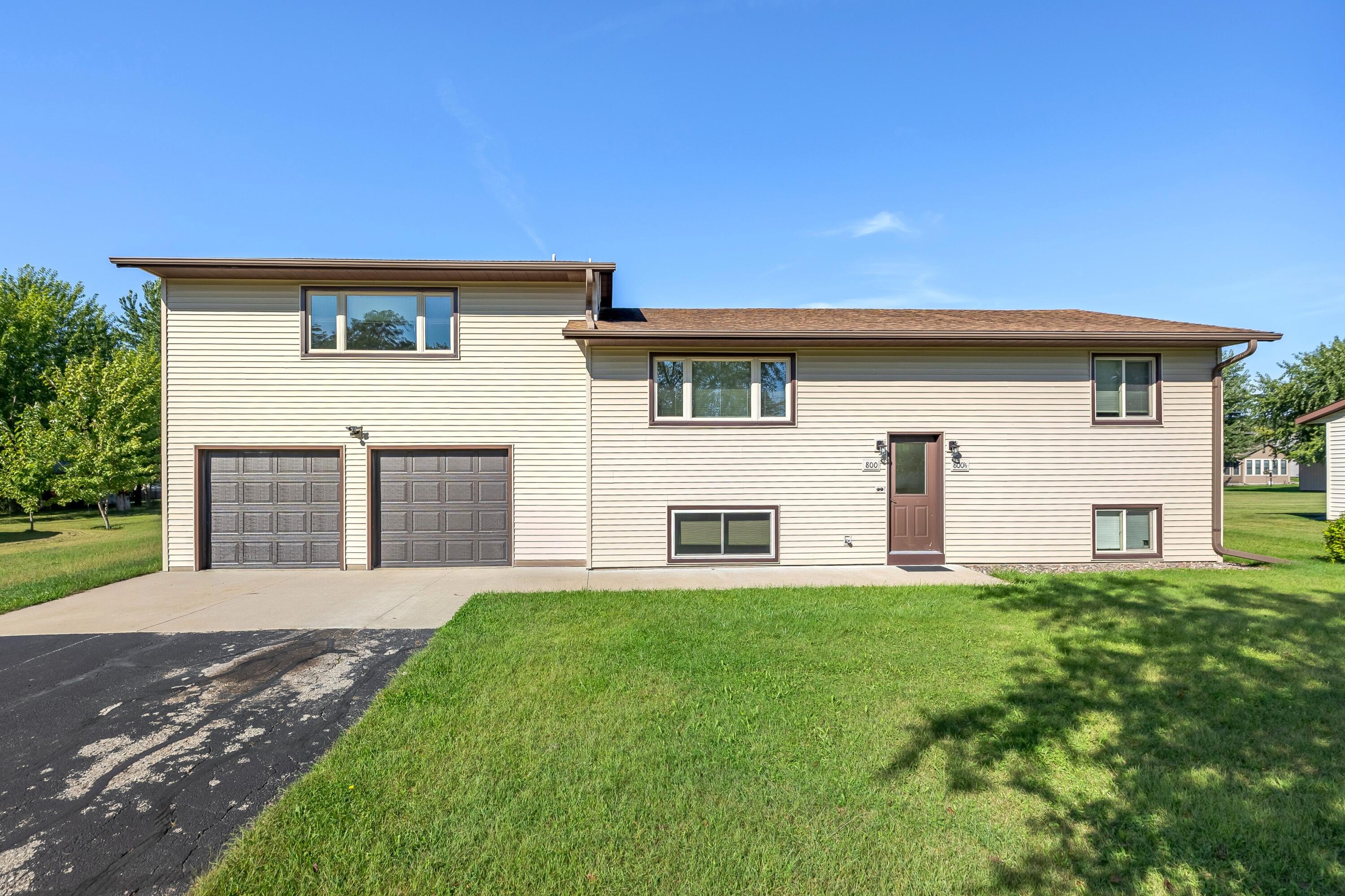 800 Randy Rd, 800 1/2