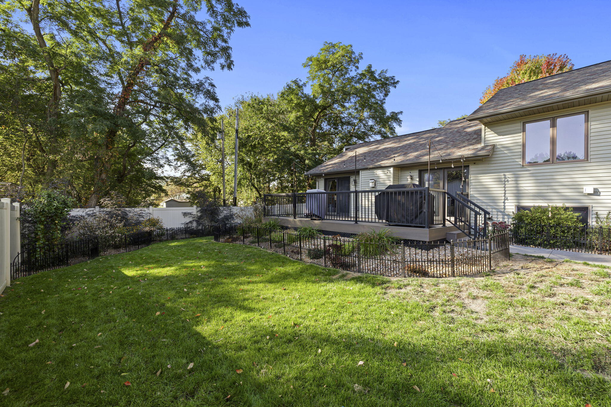 1395 Claudia Ave