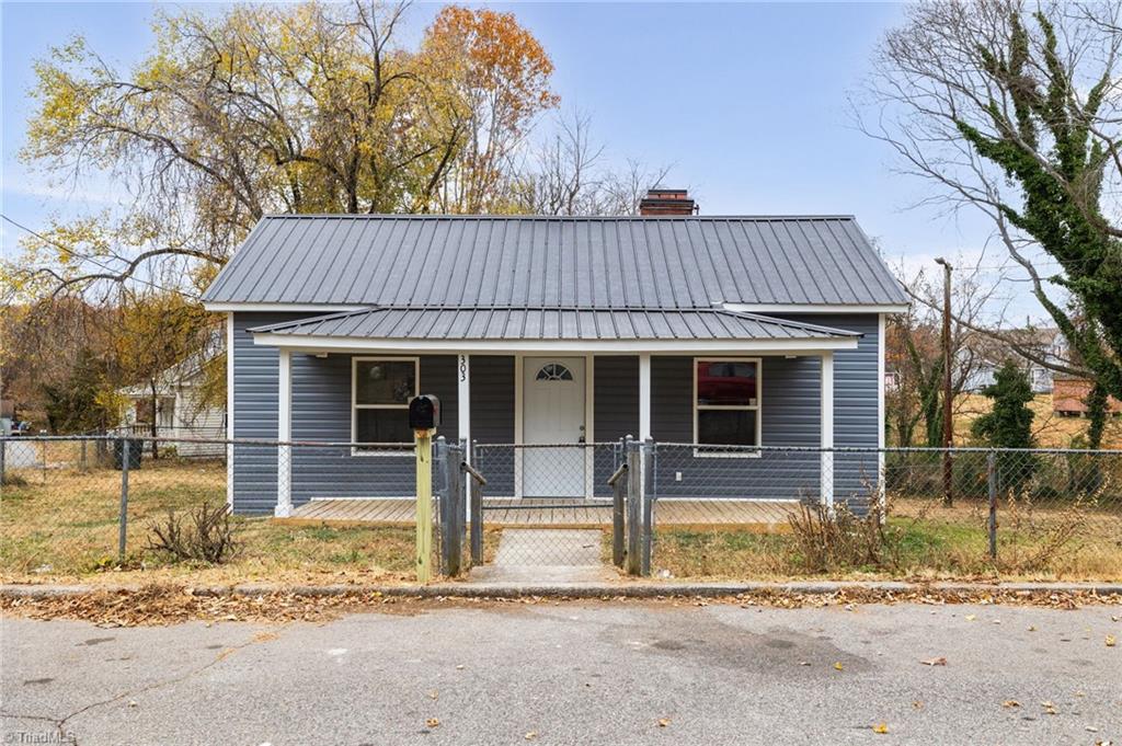 303 Victor Street