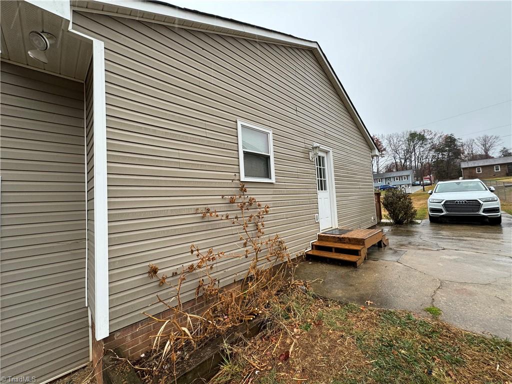 5006 Woodsboro Lane