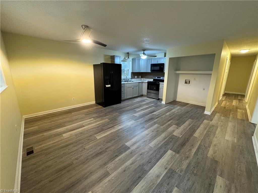 5006 Woodsboro Lane