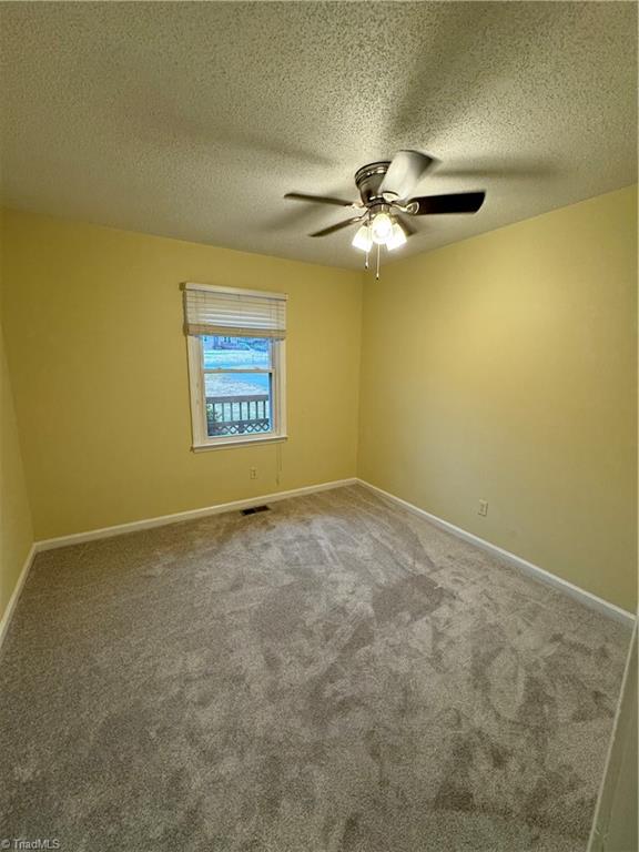 5006 Woodsboro Lane
