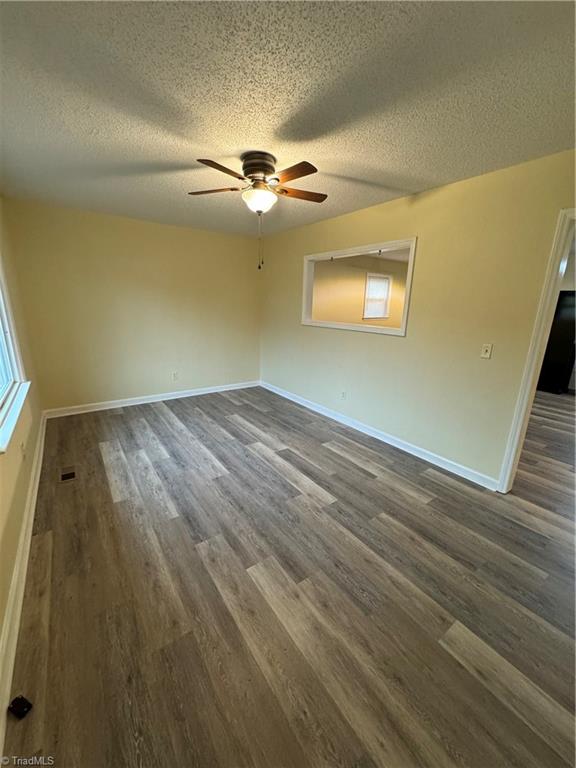 5006 Woodsboro Lane