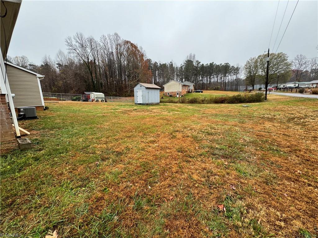 5006 Woodsboro Lane